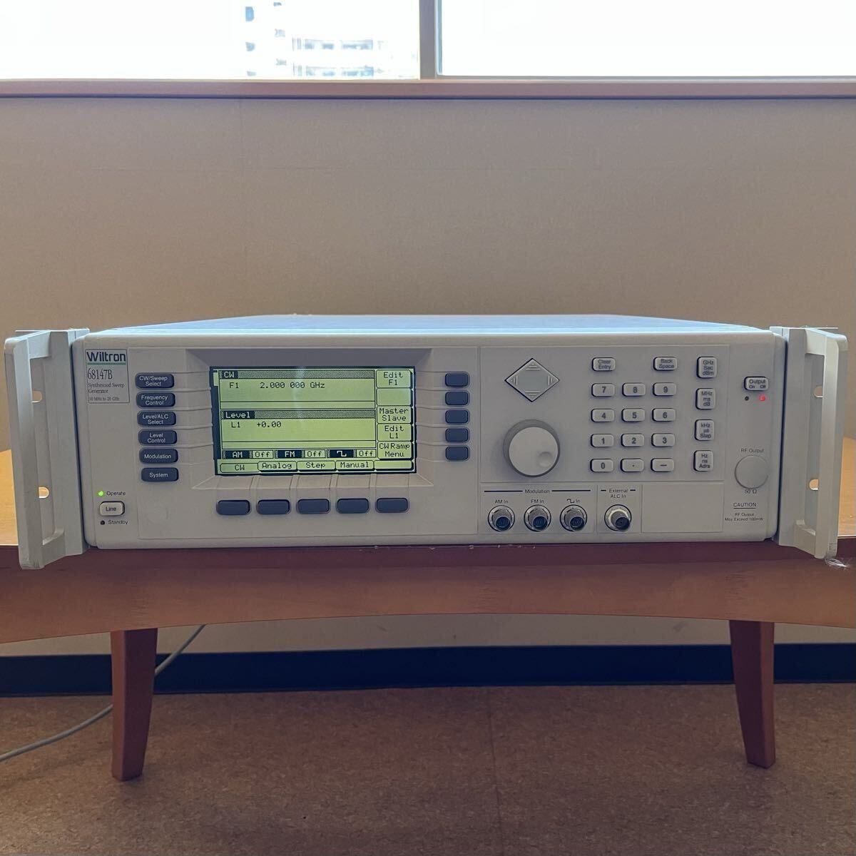 Anritsu Wiltron 68147B Synthesized Sweep Generator 10MHz-20GHz [e1226916327]