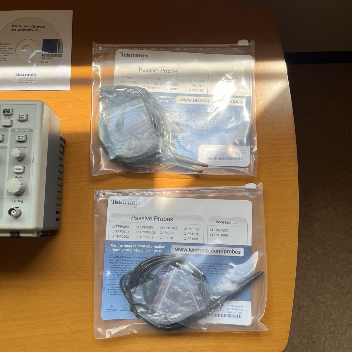 Tektronix TBS1104 Four Channel Digital Storage Oscilloscope [f1227176646]