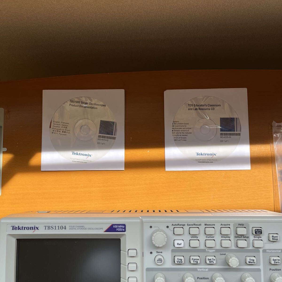 Tektronix TBS1104 Four Channel Digital Storage Oscilloscope [f1227176646]