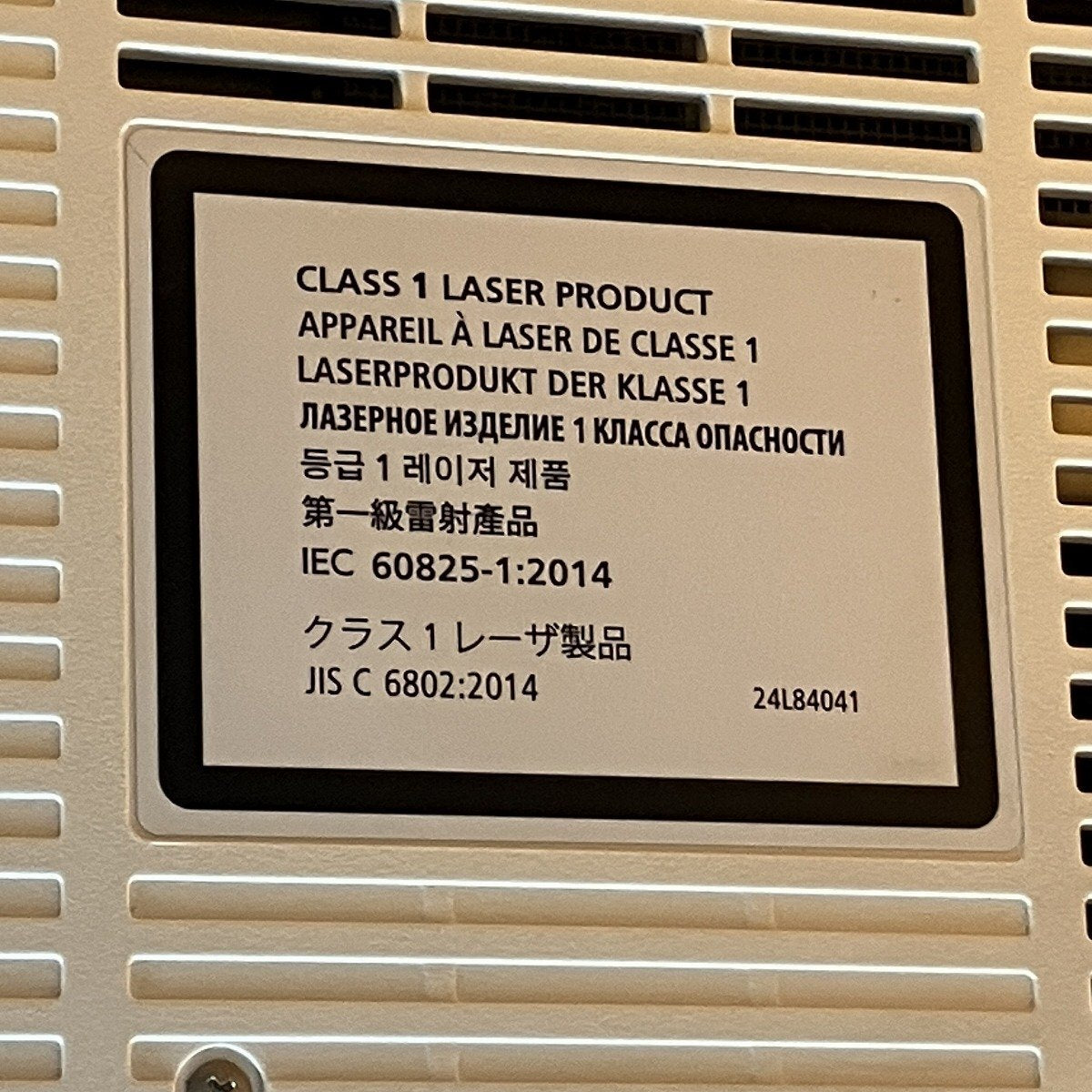 NEC ViewLight NP-PA803ULJL Projector with BLE-170RW Screen [j1227314839]