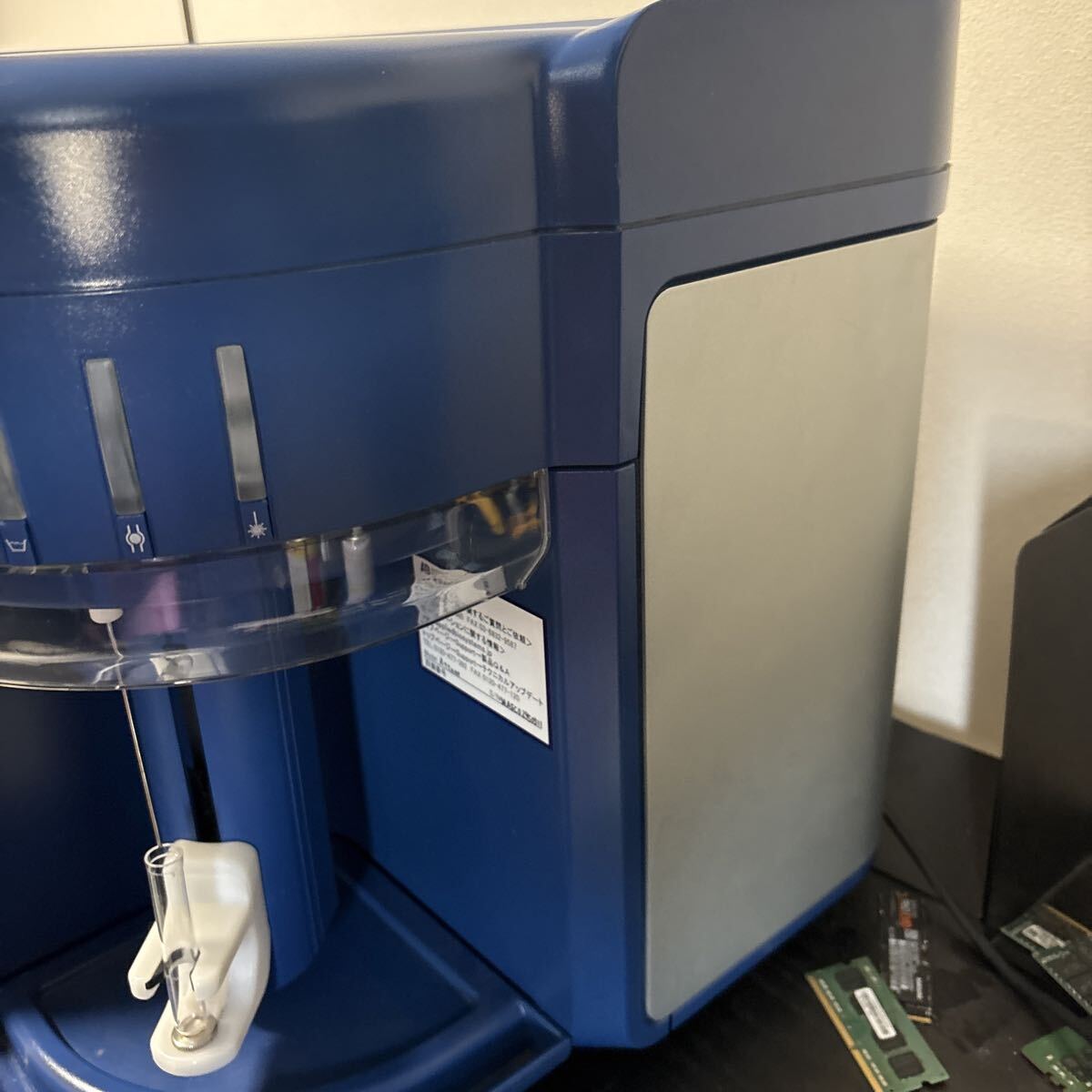 Applied Biosystems Attune Acoustic Focusing Cytometer (as-is) [p1227331076]