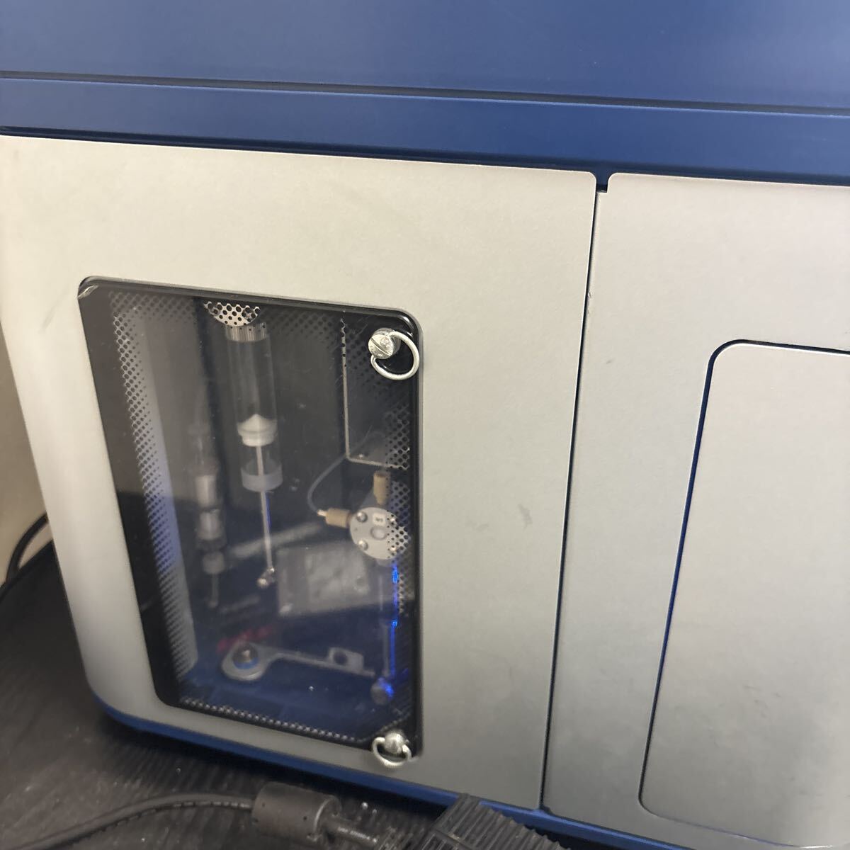 Applied Biosystems Attune Acoustic Focusing Cytometer (as-is) [p1227331076]