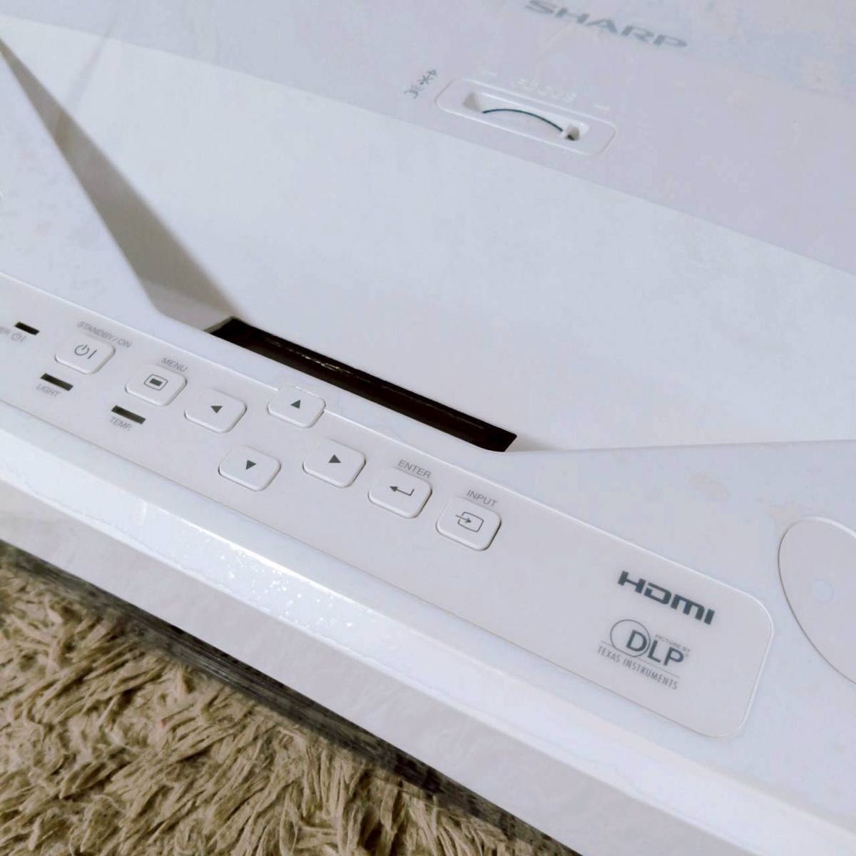 Sharp PG-LU400Z Projector [p1227734429]