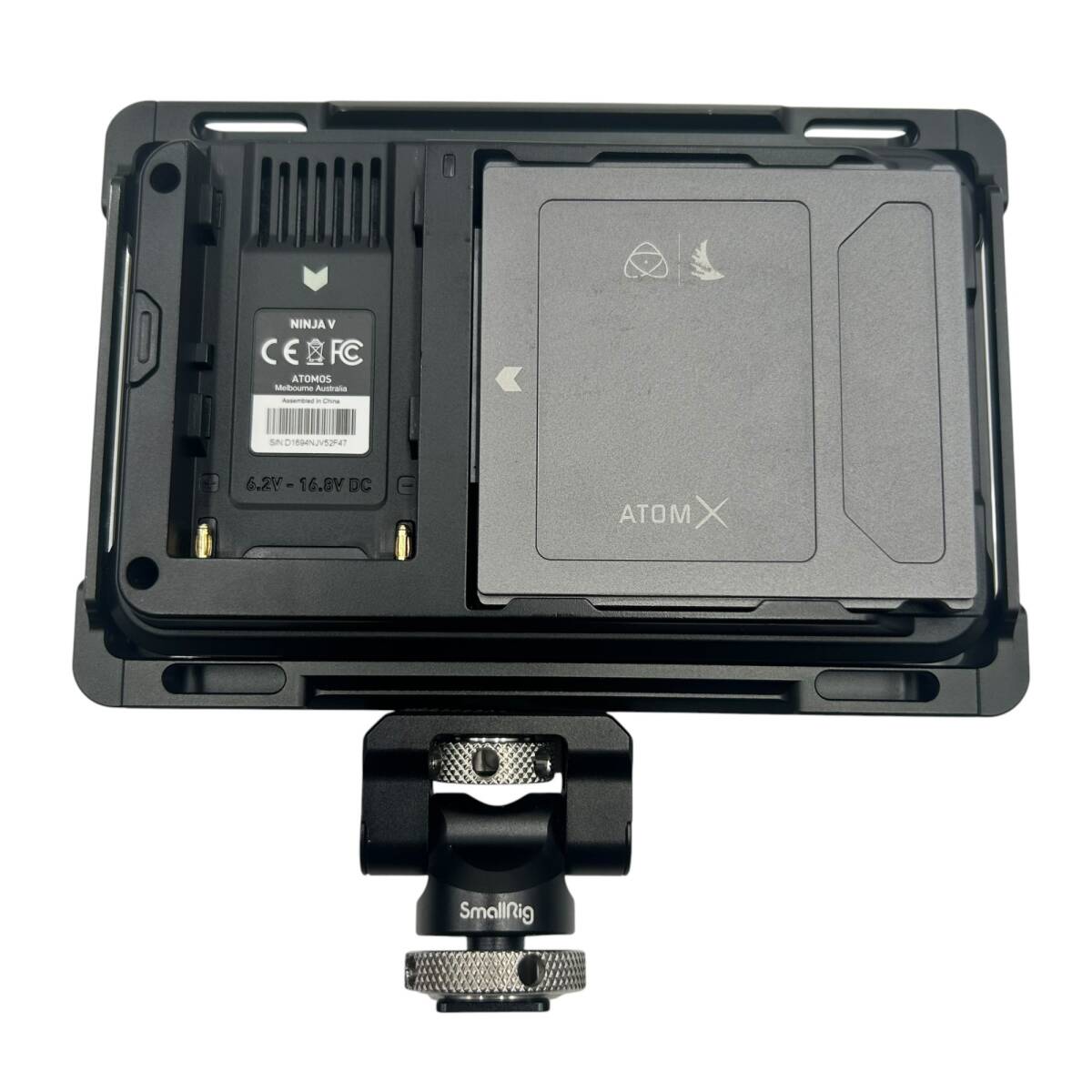 ATOMOS NINJA V 5 inch HDR Monitor Recorder with 5 Batteries and Charger [g1231674543]