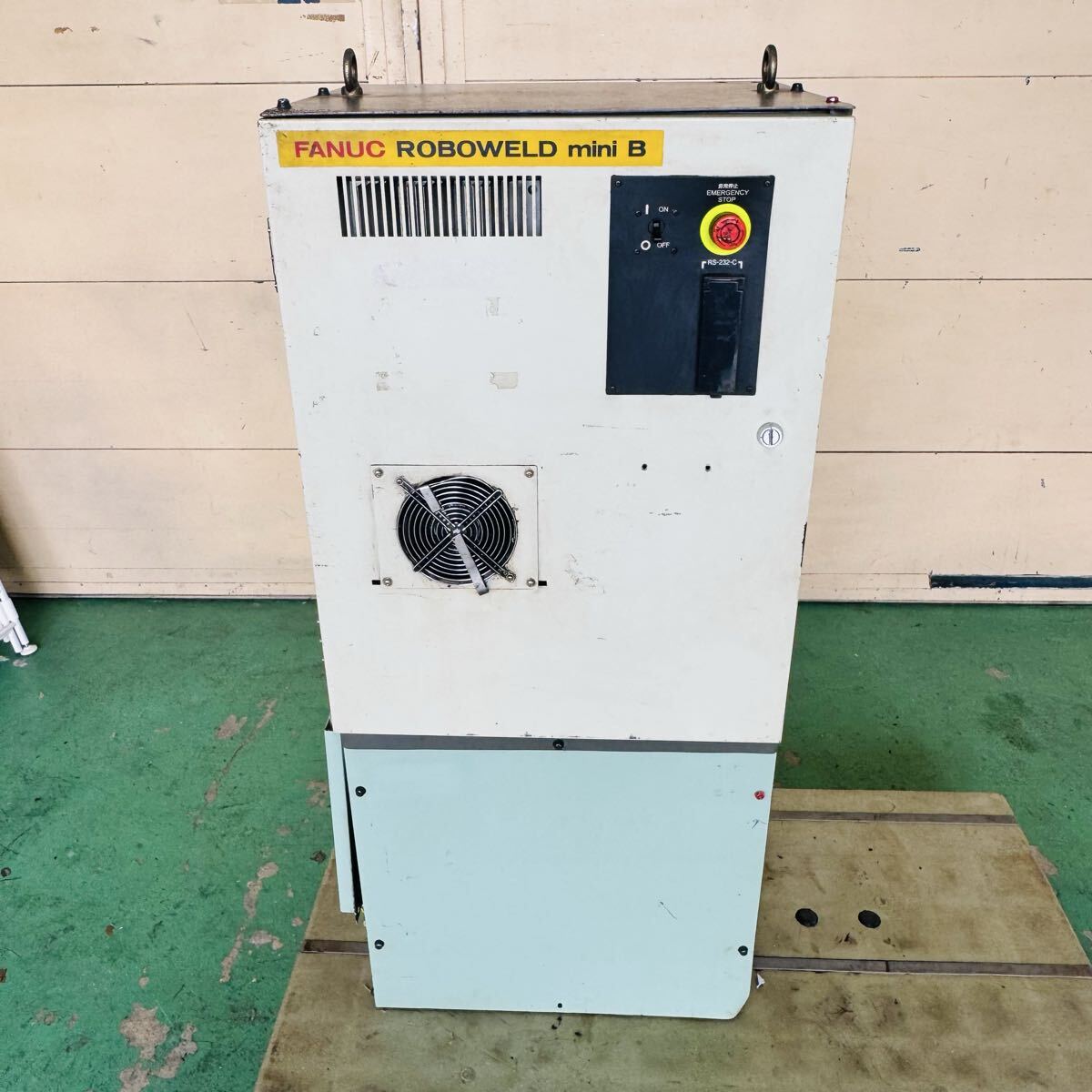 FANUC A05B-1138-B201 ROBOWELD miniB Robot with A05B-2440-C311 Controller and Teach Pendant [1232098828]