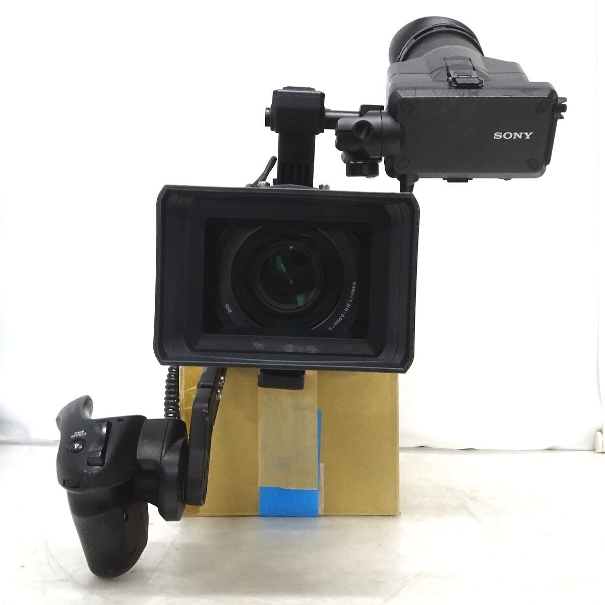 Sony PXW-FS7K XDCAM Memory Camcorder with SELP28135G Lens [e1232806590]