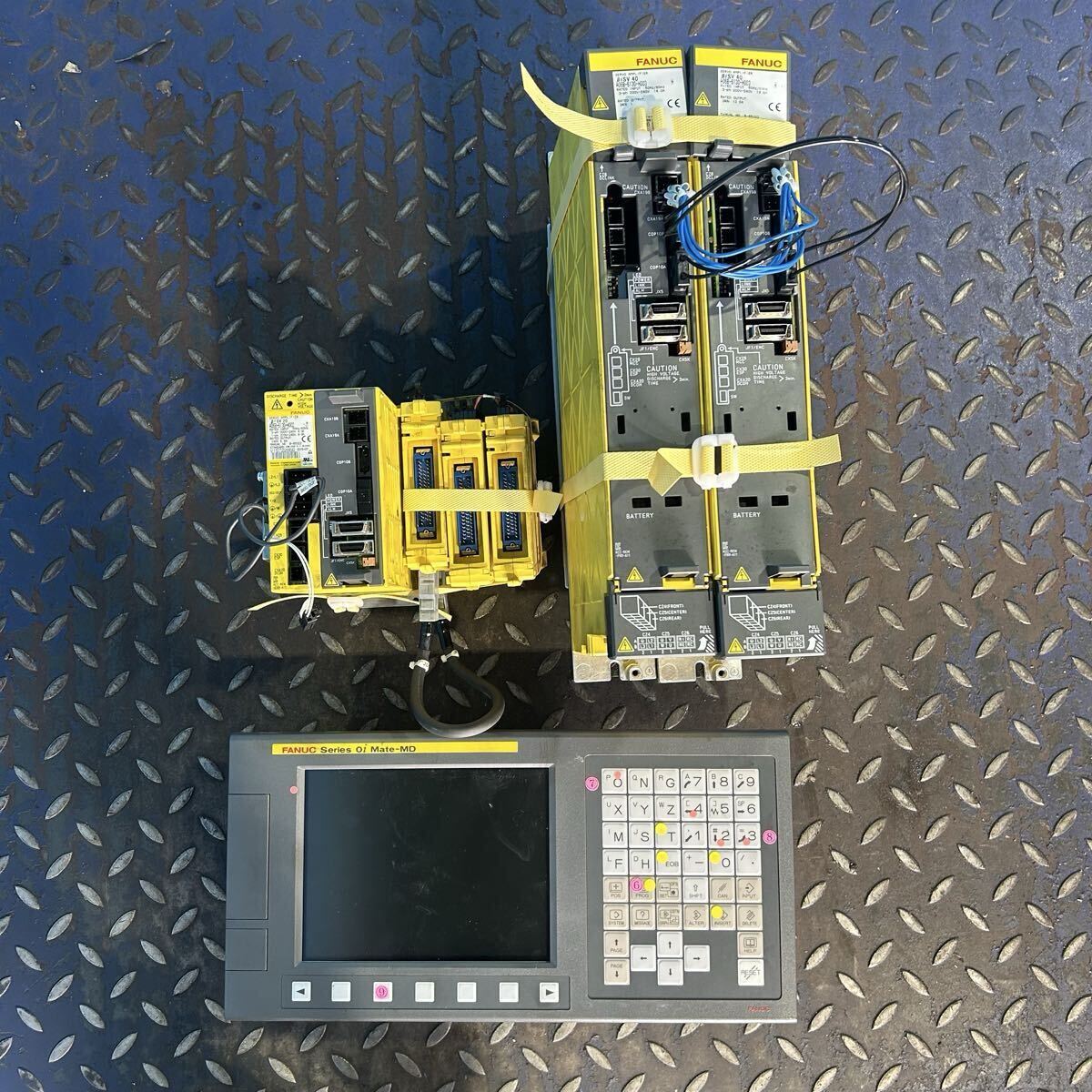 FANUC A06B-6130-H003 Electronic Component with A06B-6130-H002 A02B-0321-B500 NCK1210F-1AV (for parts or not working) [t1233636128]