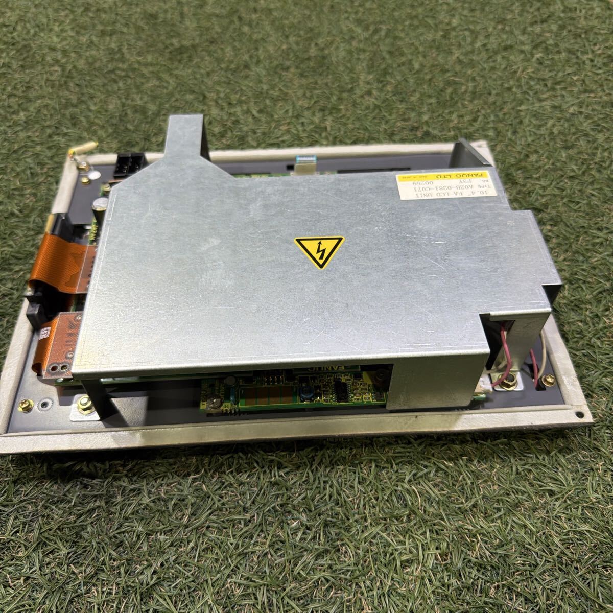 FANUC A02B-0281-C071 FA-LCD Unit 10.4 Inch Operator Screen & MDI Unit A02B-0281-C125 [e1233851814]