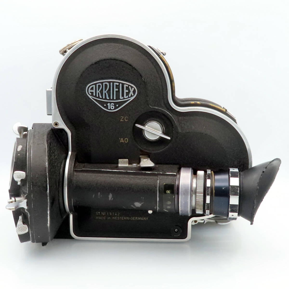 ARRIFLEX 16ST 16mm Cine Camera Body with Motor [q1235019444]