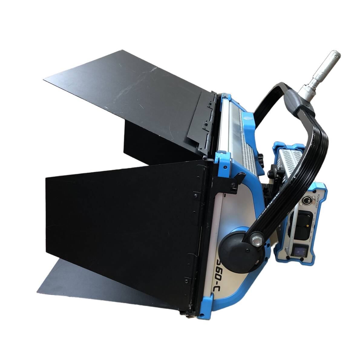 ARRI SkyPanel S60-C LED Light with V-Mount Battery Adapter Plate [m1235801002]