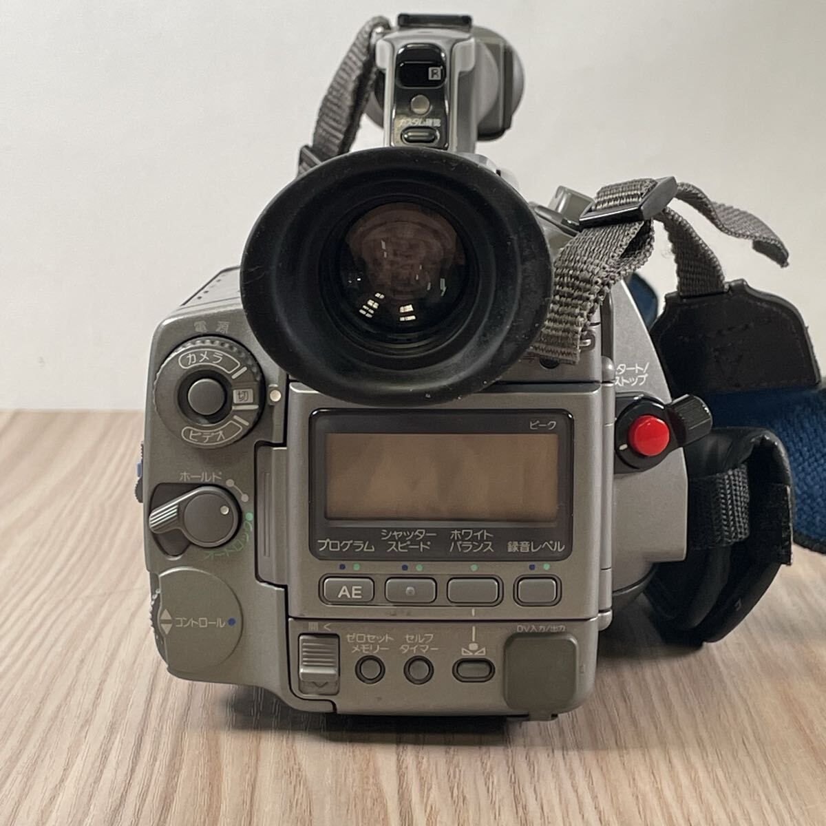 SONY DCR-VX1000 Digital Video Camera Recorder with Hard Case 3CCD (as-is) [q1236188713]