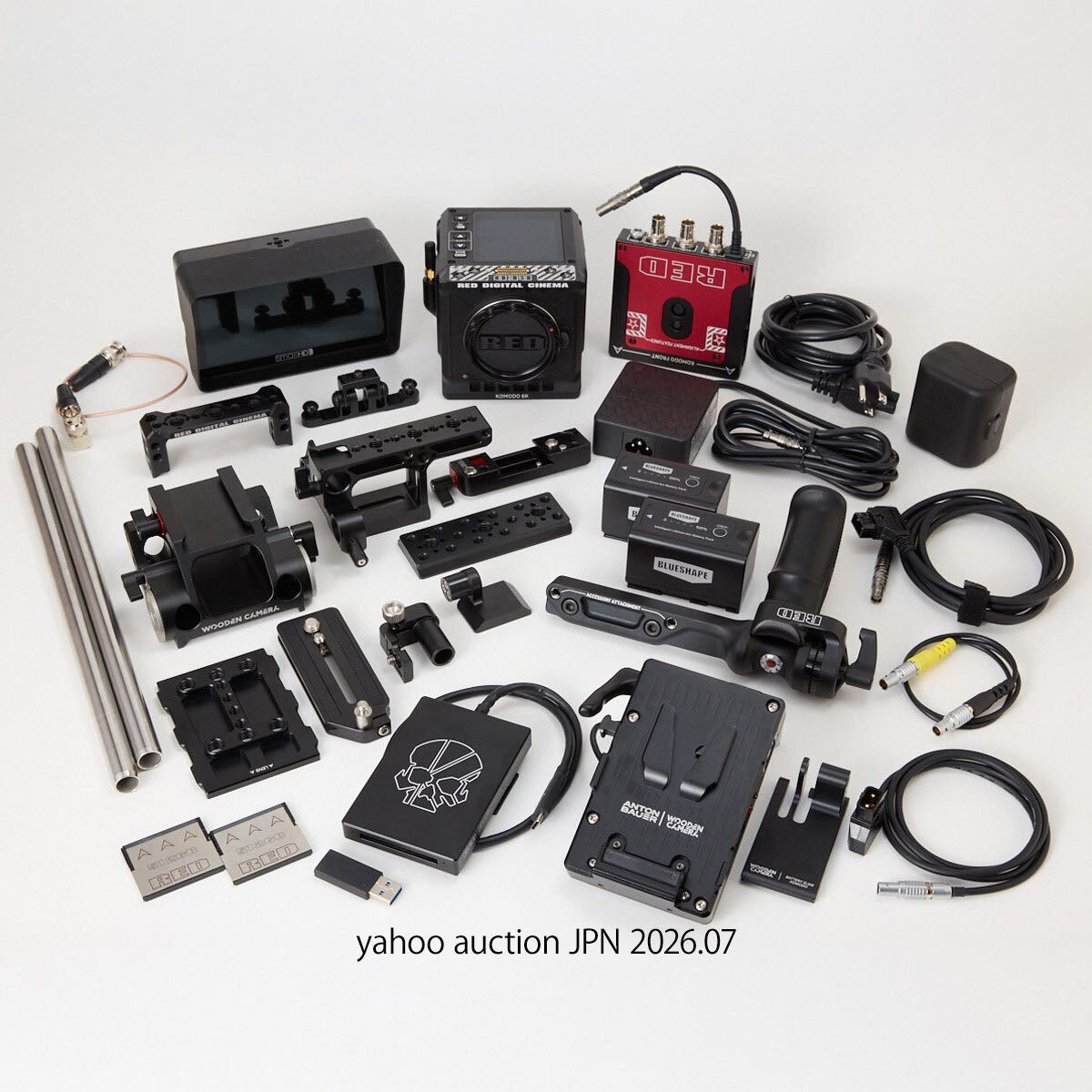 RED Komodo 6K Digital Cinema Camera Complete Kit [o1236789541]