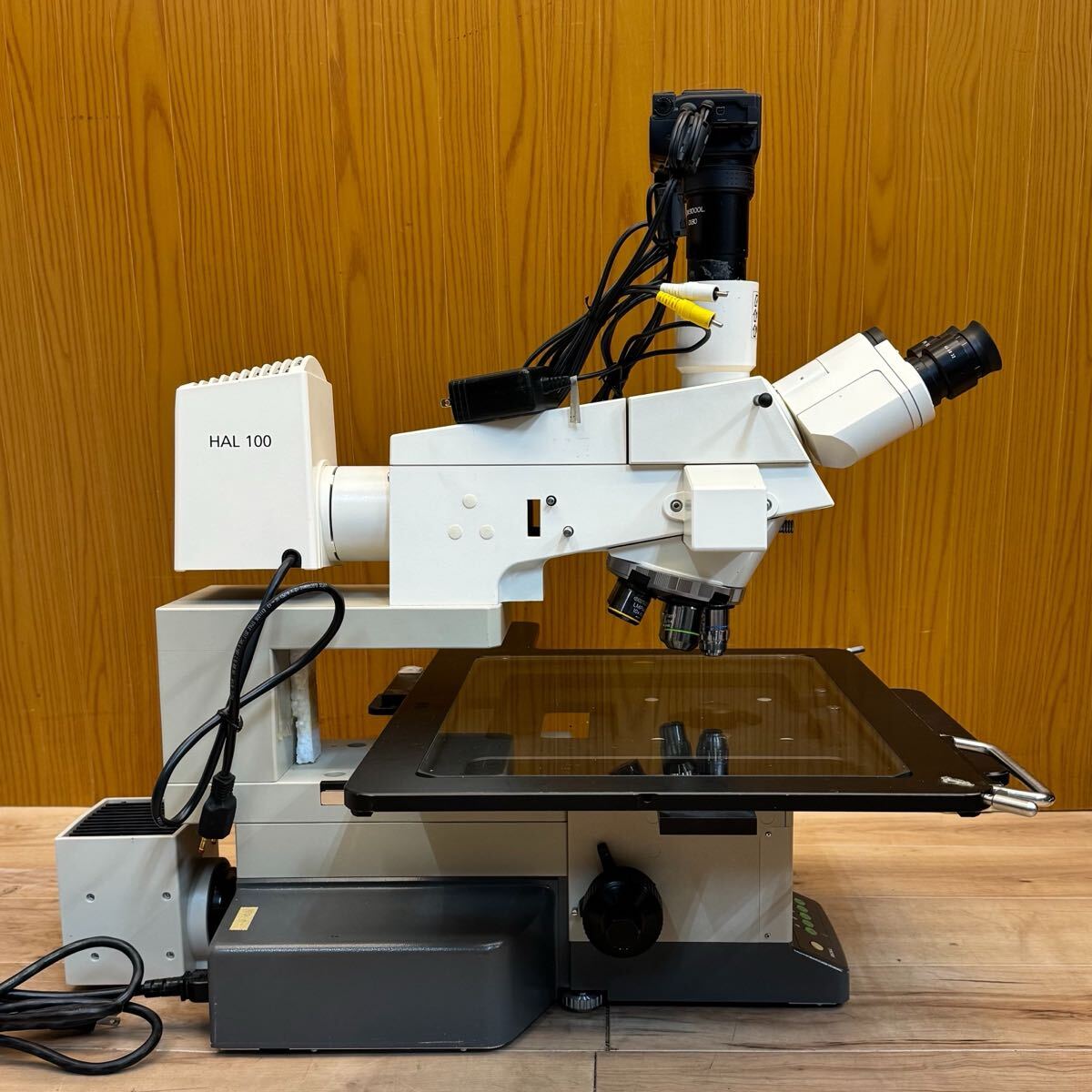 Olympus BH3-MJLT4 Industrial Microscope with Eyepiece and Objective Lenses [q1236911126]