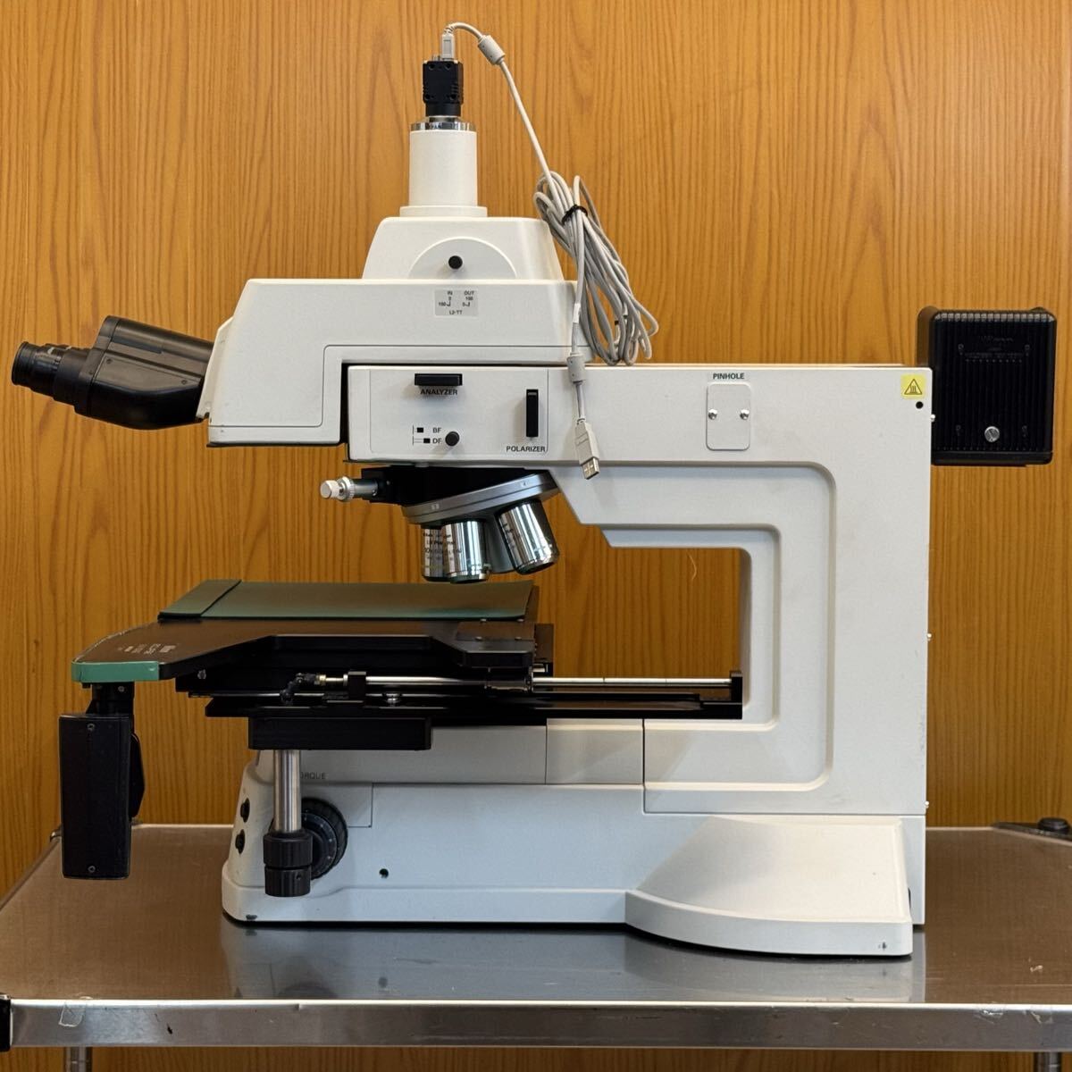 Nikon Eclipse L200 Industrial Microscope with Eyepiece and Objective Lenses [u1237016971]