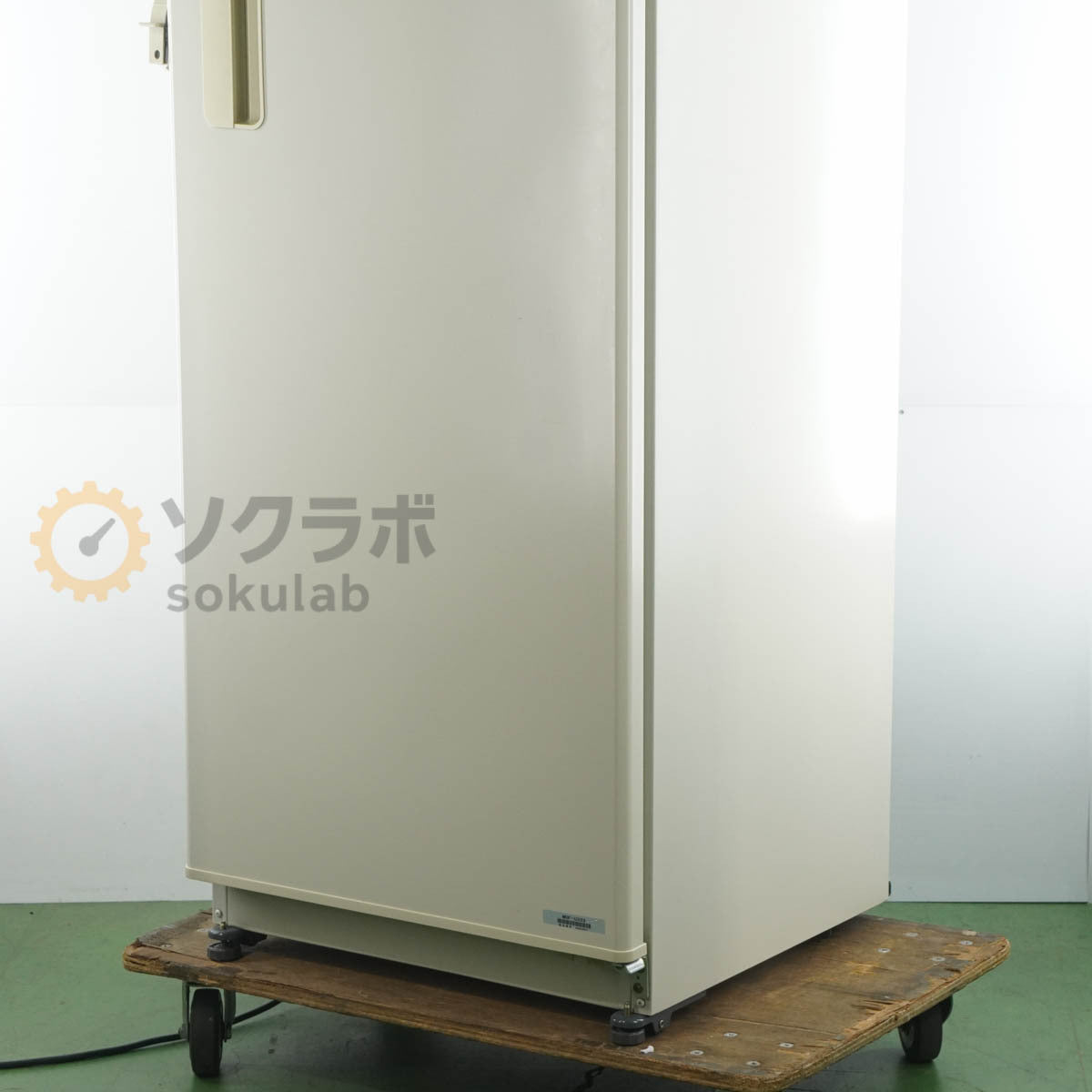 Sanyo MDF-U333 Biomedical Freezer 274L [w1237093022]
