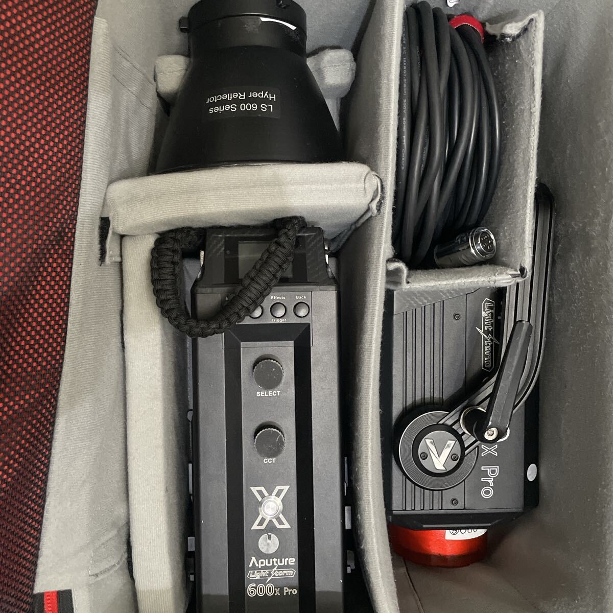 Aputure LS 600x Pro Bi-Color LED Light [t1237201451]