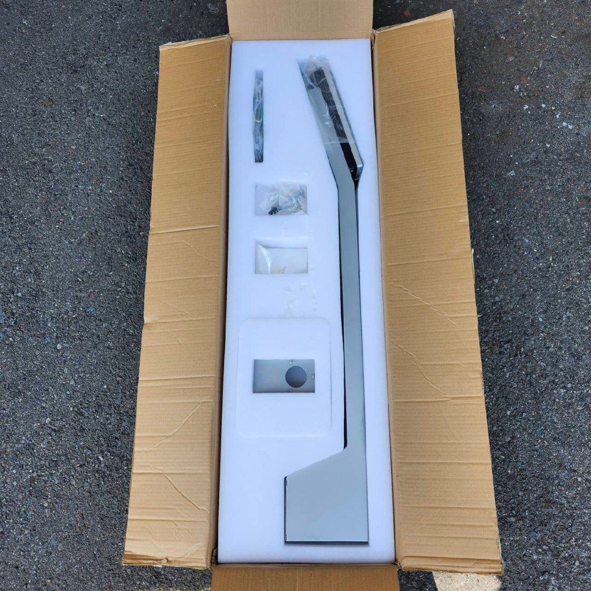 Daiwa Communication DG-T104S AI Temperature Detection Camera with Stand [g1237278498]