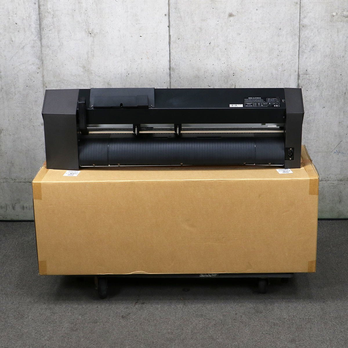 GRAPHTEC CE7000-60 Cutting Plotter (as-is) [q1237288730]