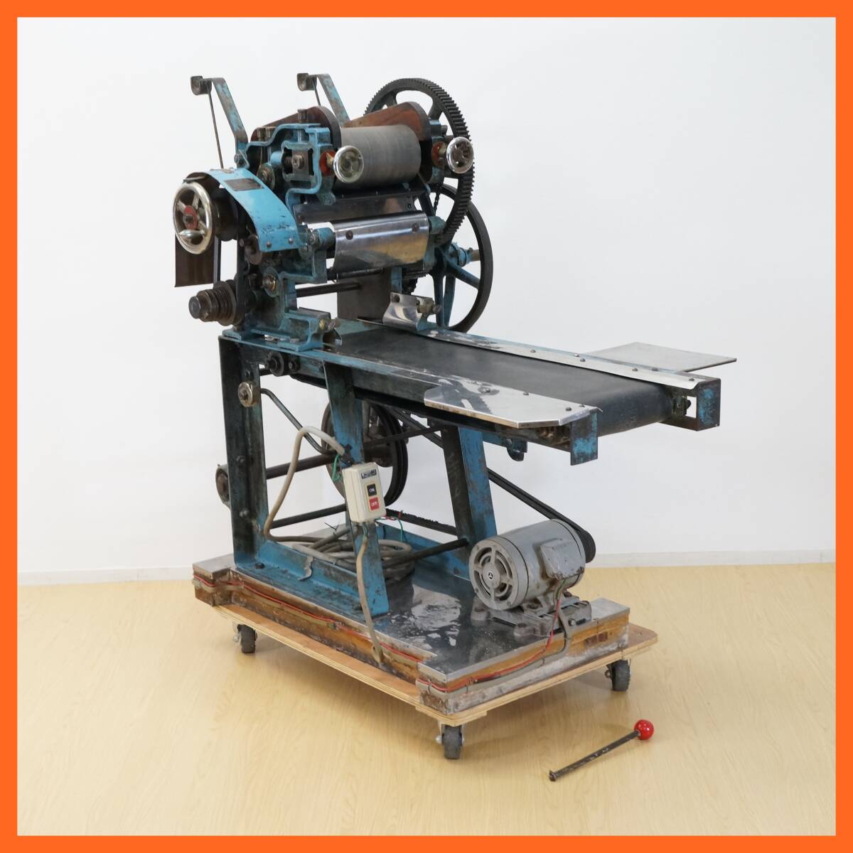 Commercial Noodle Making Machine with Mitsubishi Electric SB-E Motor 200V [d1237888943]