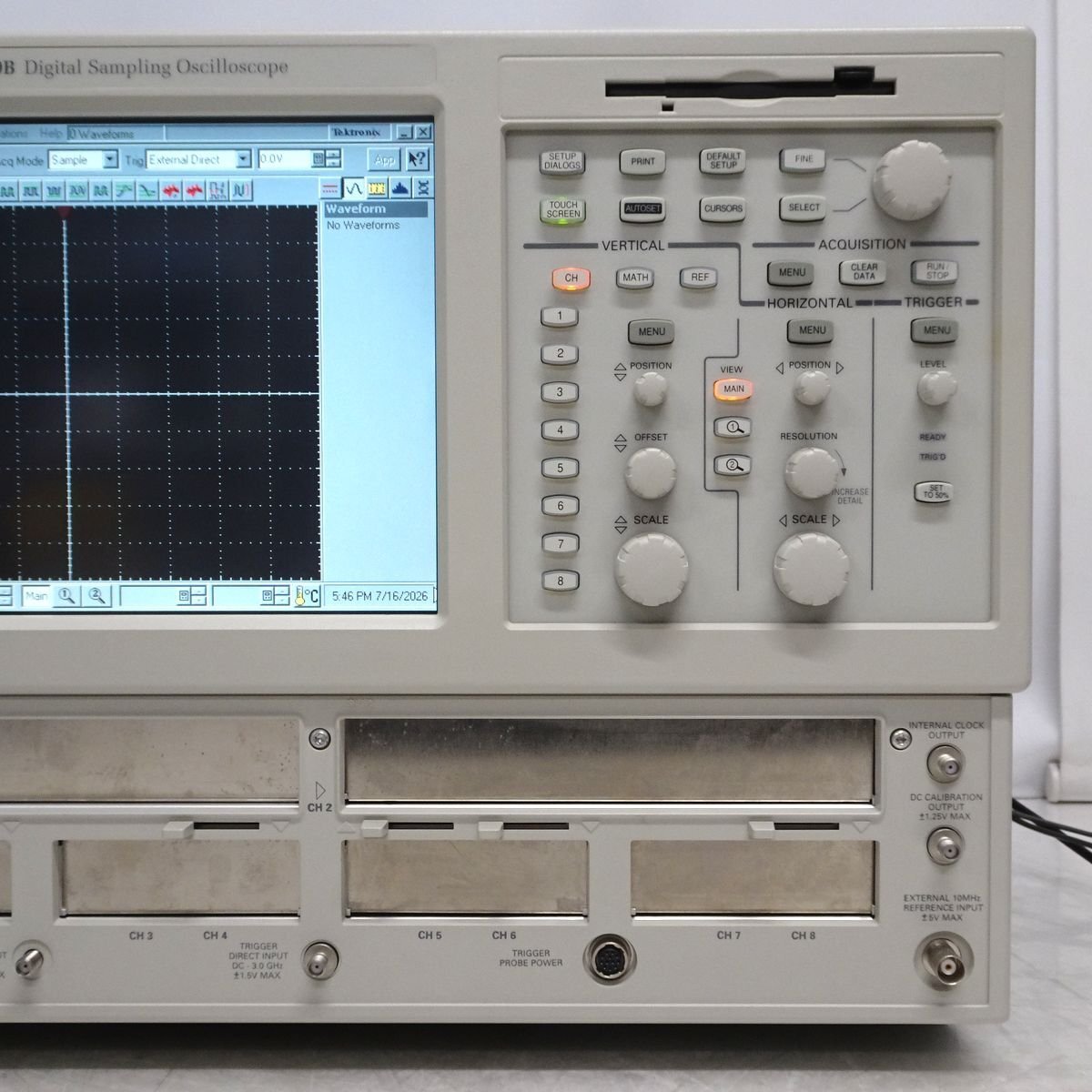 Tektronix TDS8000B Digital Oscilloscope (as-is) [x1237897645]