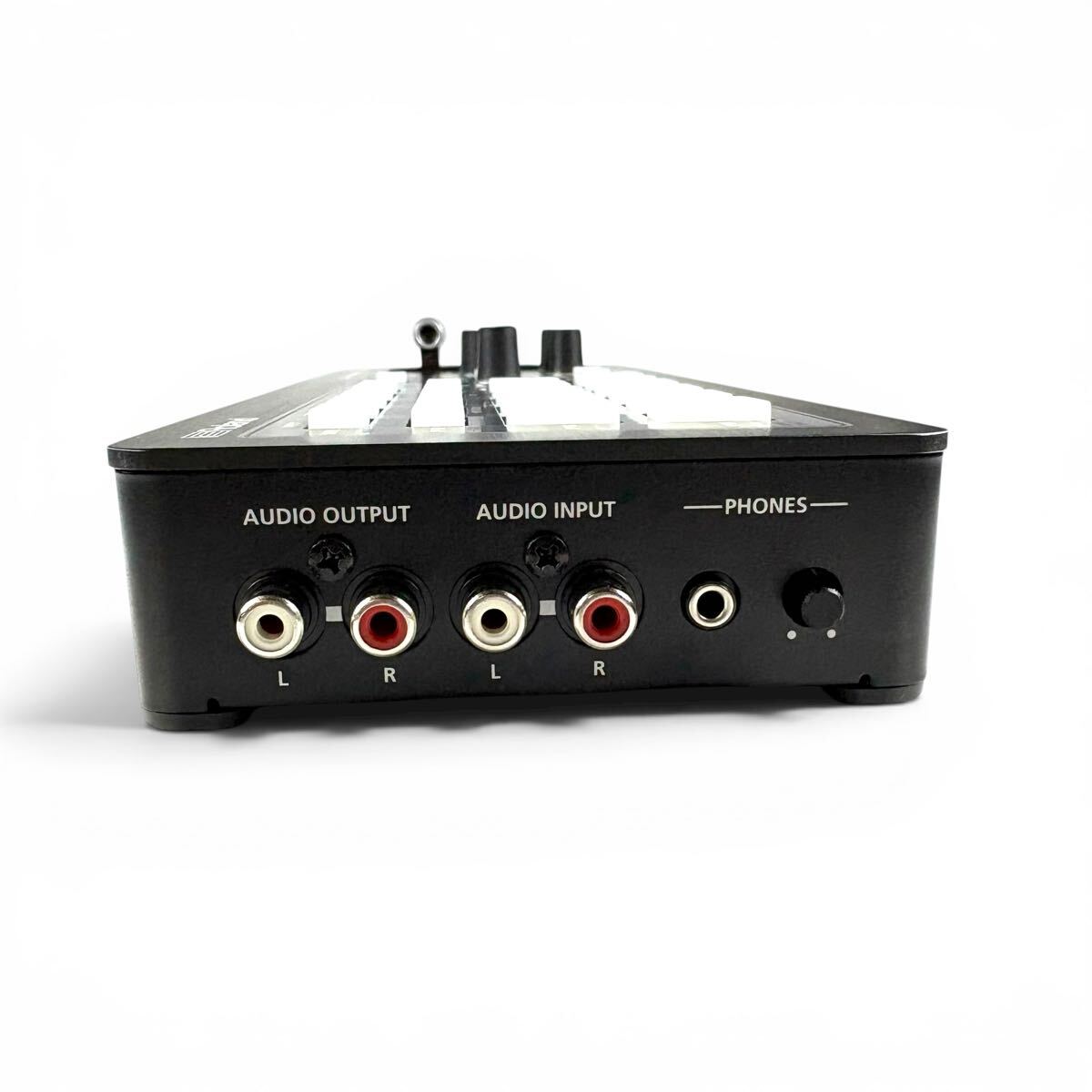Roland XS-1HD Multi-Format Matrix Switcher 4x HDMI 8ch Audio Mixer [d1238047926]