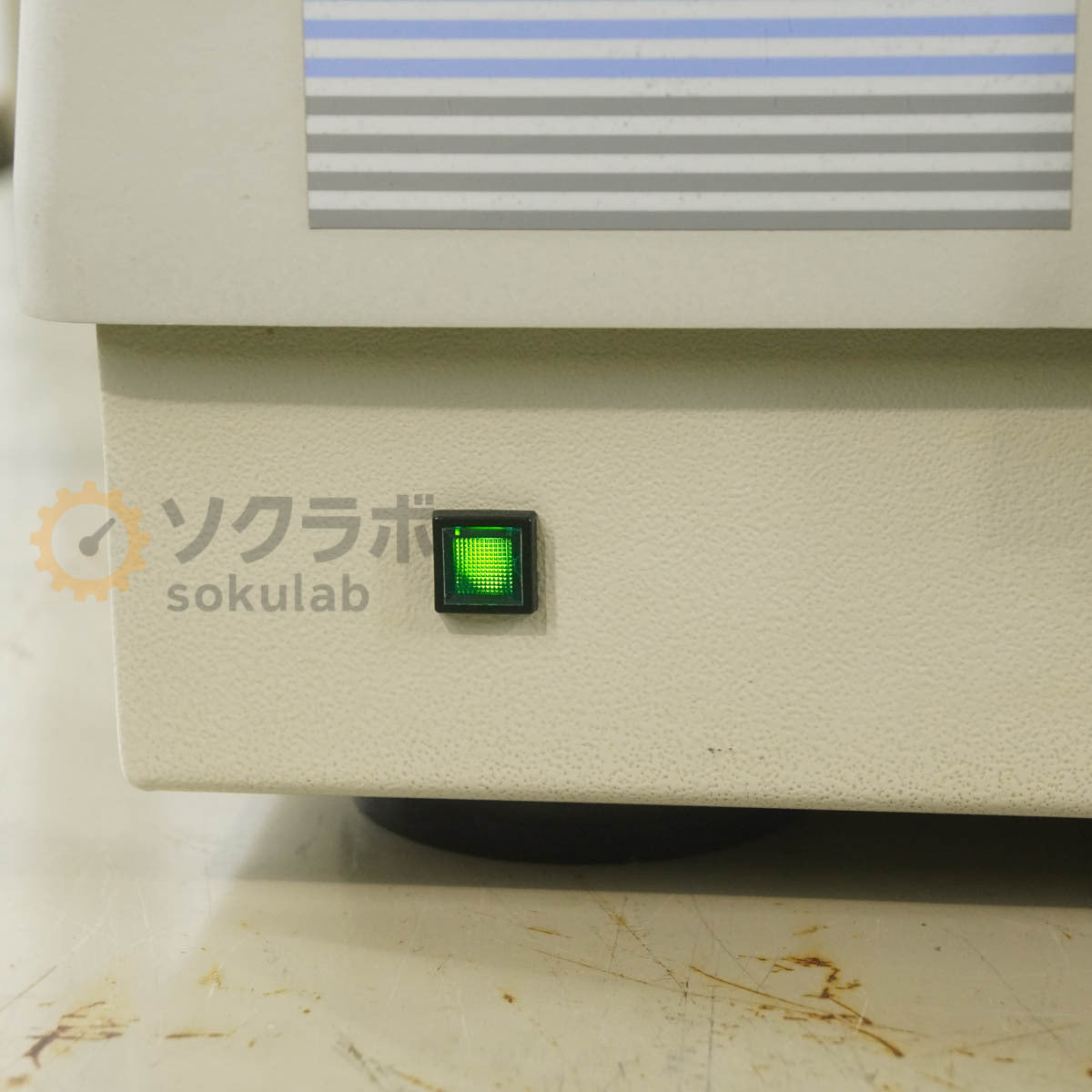 Shimadzu FTIR-8400 Fourier Transform Infrared Spectrophotometer [e1238193947]