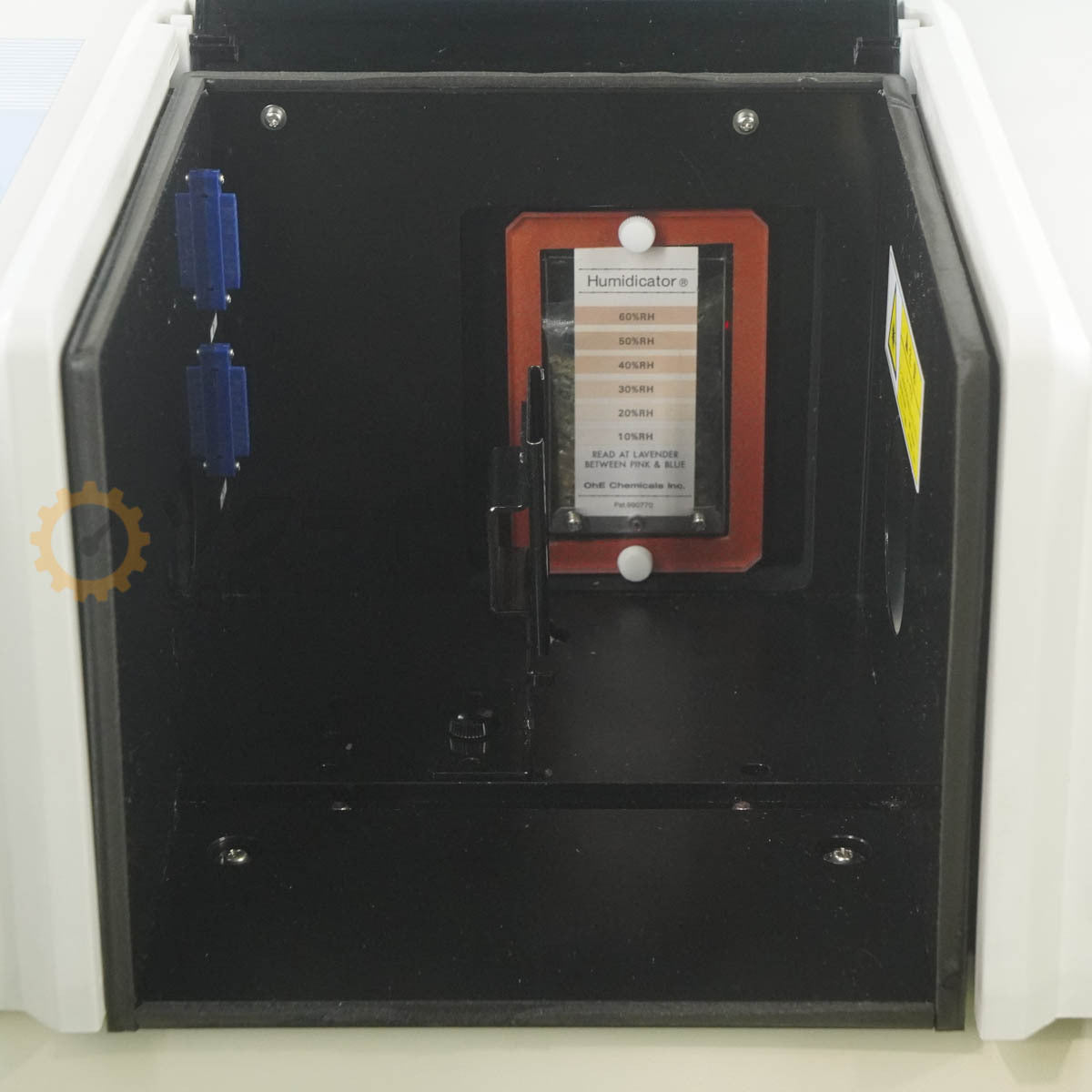 Shimadzu FTIR-8400 Fourier Transform Infrared Spectrophotometer [e1238193947]