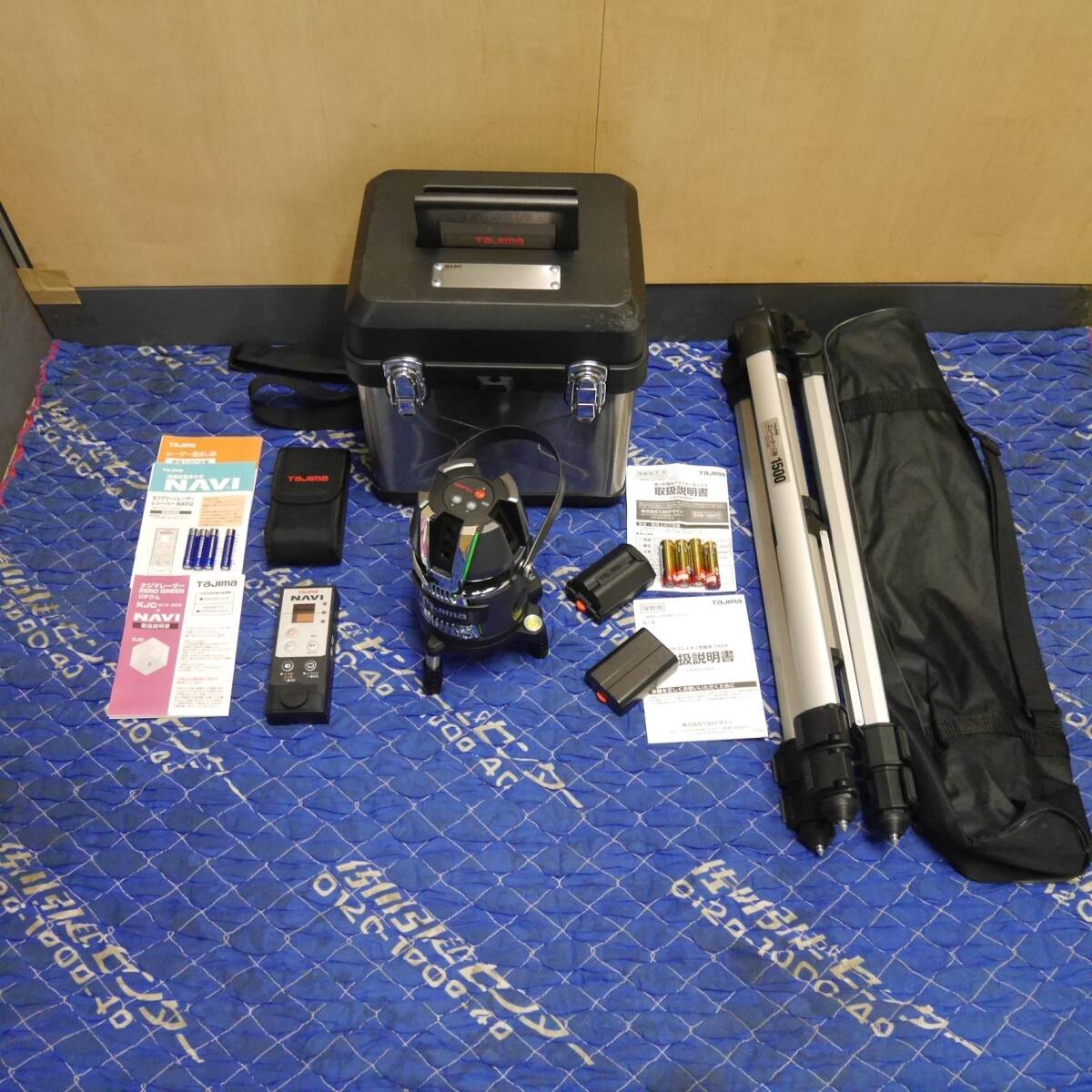 Tajima ZEROG2LN-KJC Green Laser Level with Receiver and Tripod (as-is) [s1238292458]