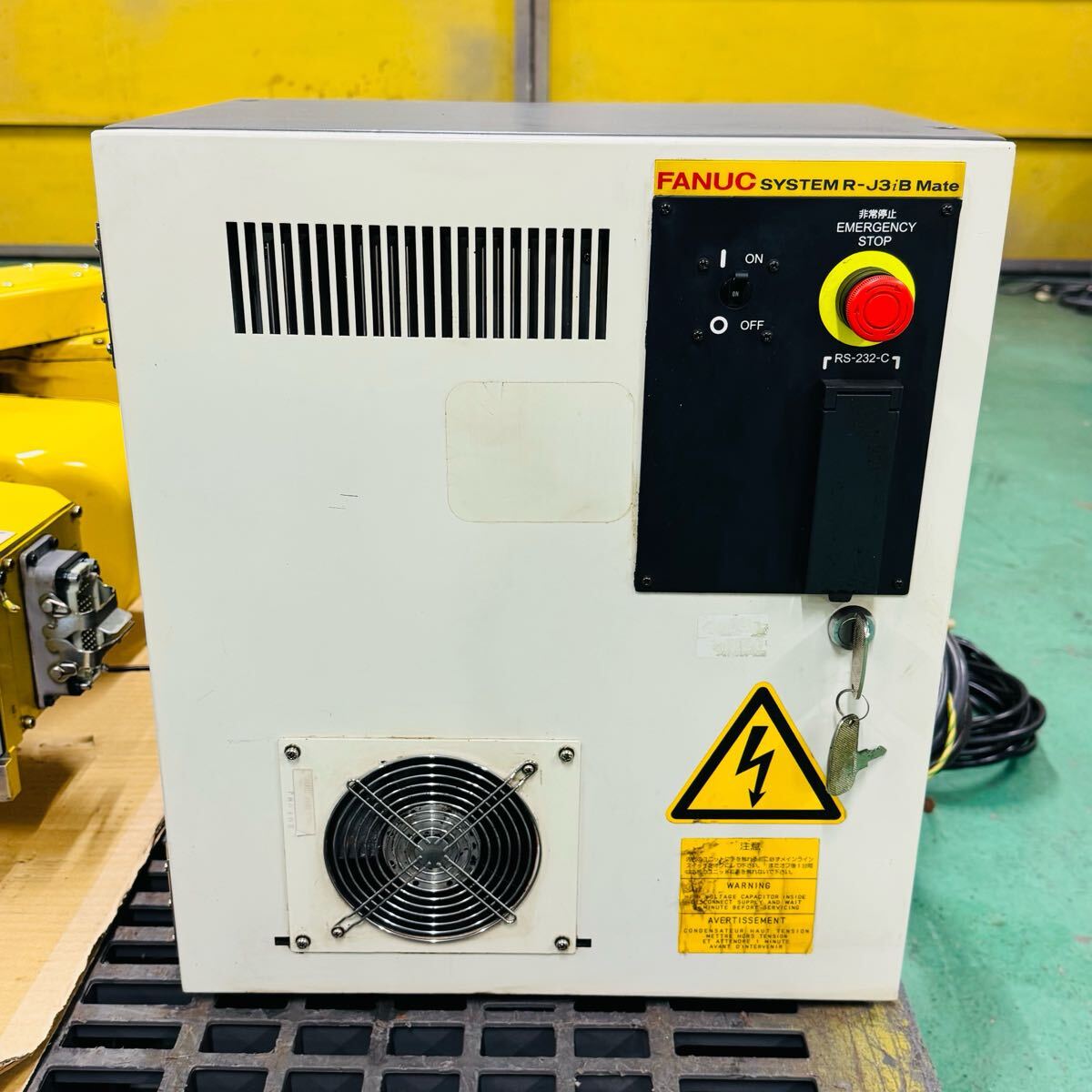 FANUC LR Mate 200iB A05B-1138-B202 Robot with R-J3iB Mate Controller [h1238588540]