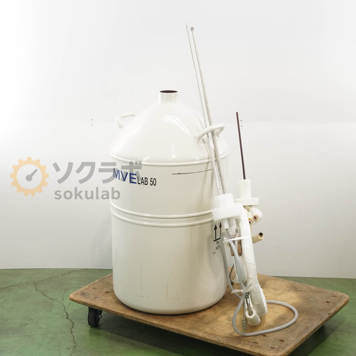 MVE LAB 50 Liquid Nitrogen Storage Container [f1240025456]
