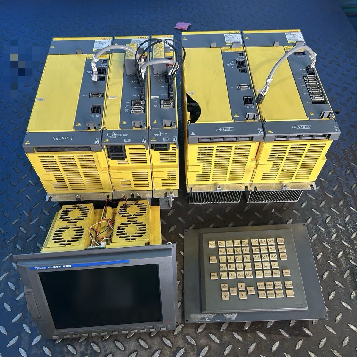 FANUC A06B-6110-H030 Amplifier Board with Screen Panel (for parts or not working) [u1241436958]