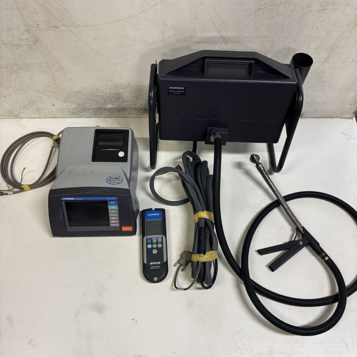 Horiba MXS-001 Gas Analyzer with MEXA-600SW 11 pcs [m1242011068]