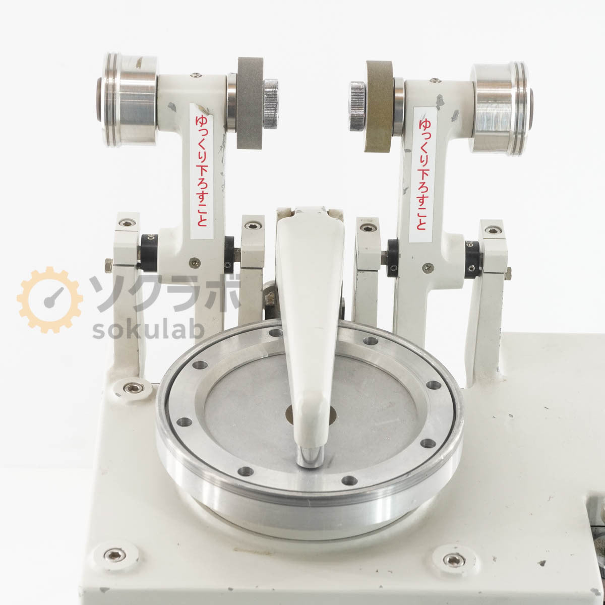 TOYOSEIKI CS-10F Rotary Abrasion Tester 60Hz [b1242177542]