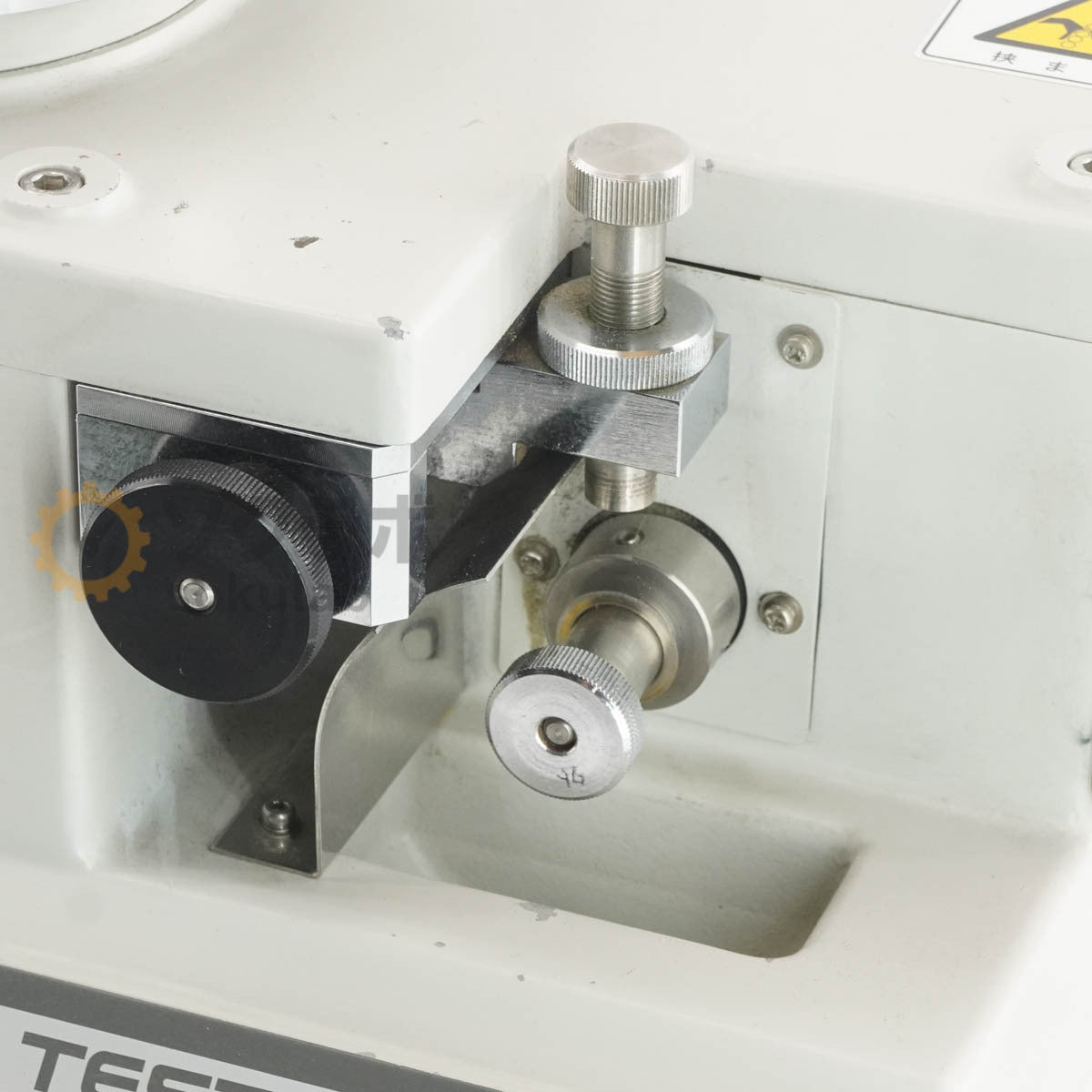TOYOSEIKI CS-10F Rotary Abrasion Tester 60Hz [b1242177542]