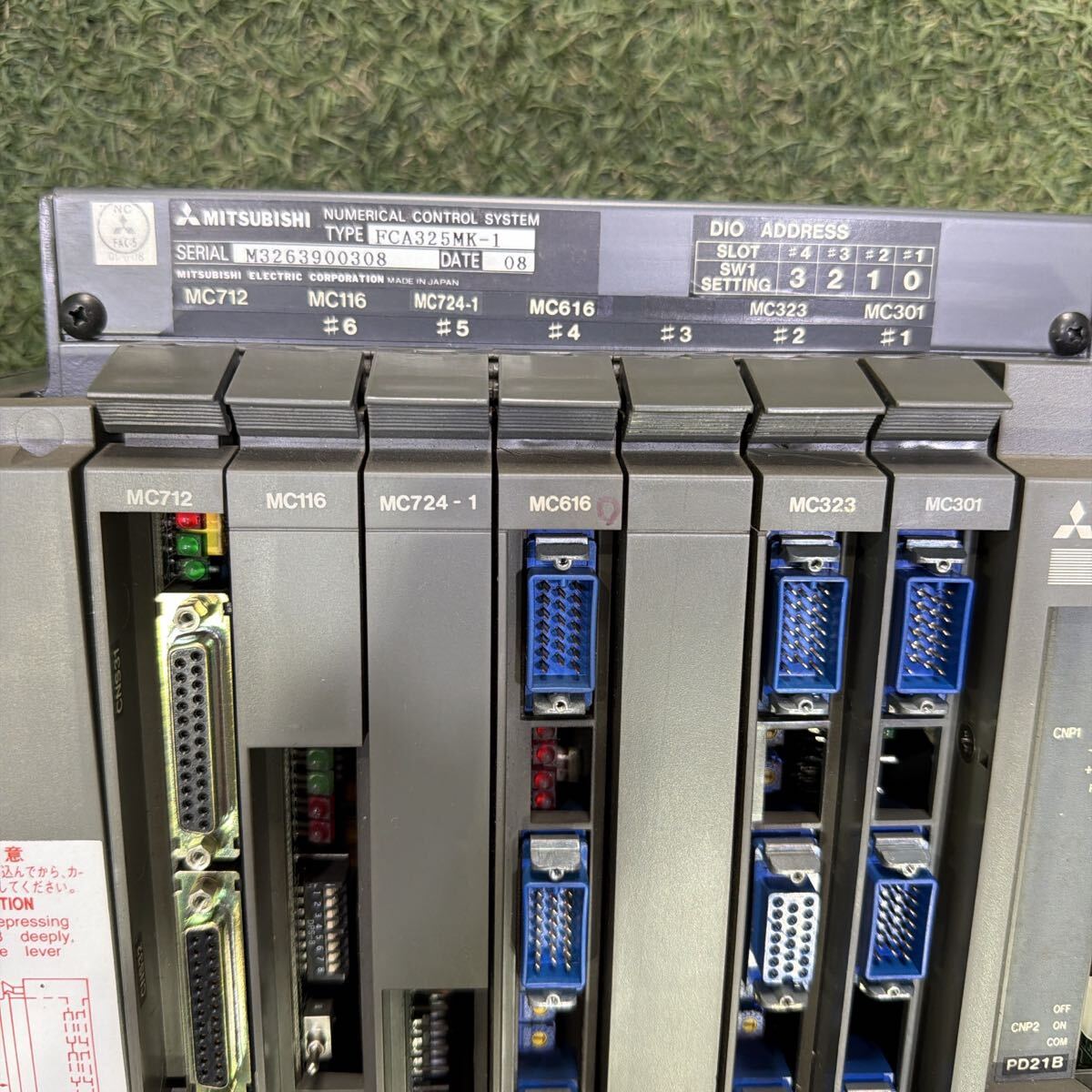 Mitsubishi Electric FCA325MK-1 Numerical Control System with Battery MC061 MC712 MC116 MC724-1 MC616 MC323 MC301 PD21B [o1242337358]