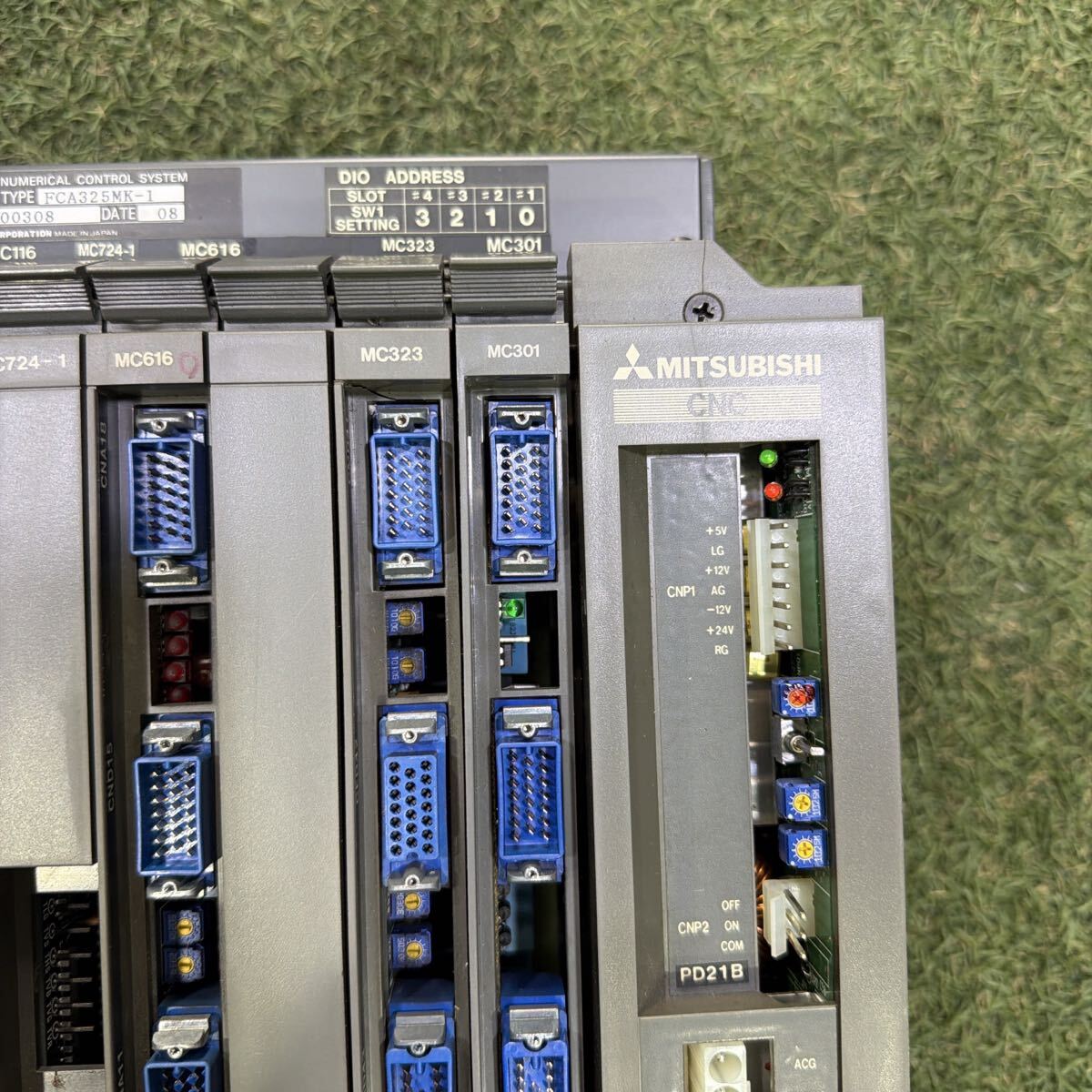 Mitsubishi Electric FCA325MK-1 Numerical Control System with Battery MC061 MC712 MC116 MC724-1 MC616 MC323 MC301 PD21B [o1242337358]