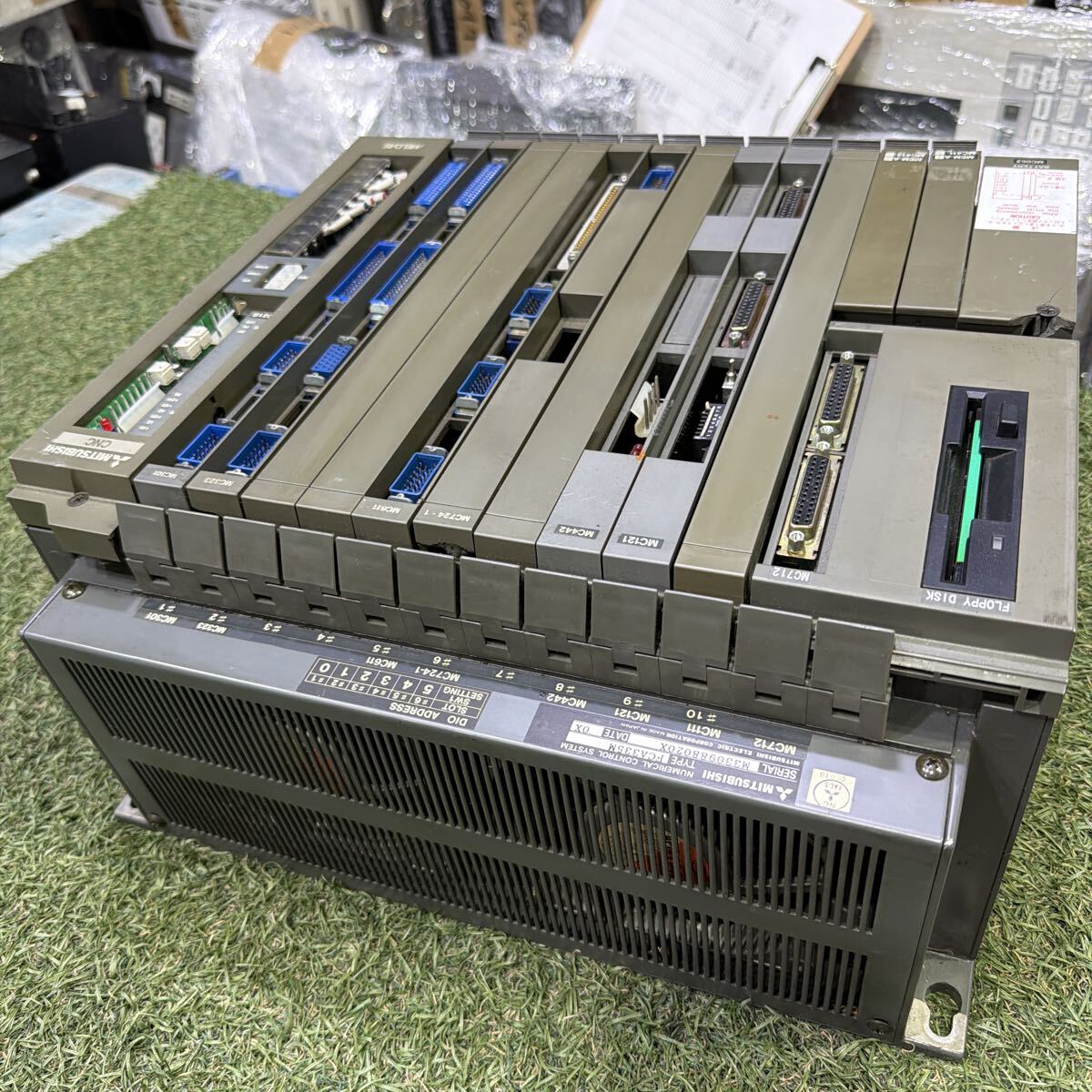 Mitsubishi Electric FCA335M Numerical Control System with Battery MC062 MC712 MC121 MC442 MC724-1 MC611 MC323 MC301 [r1242348211]