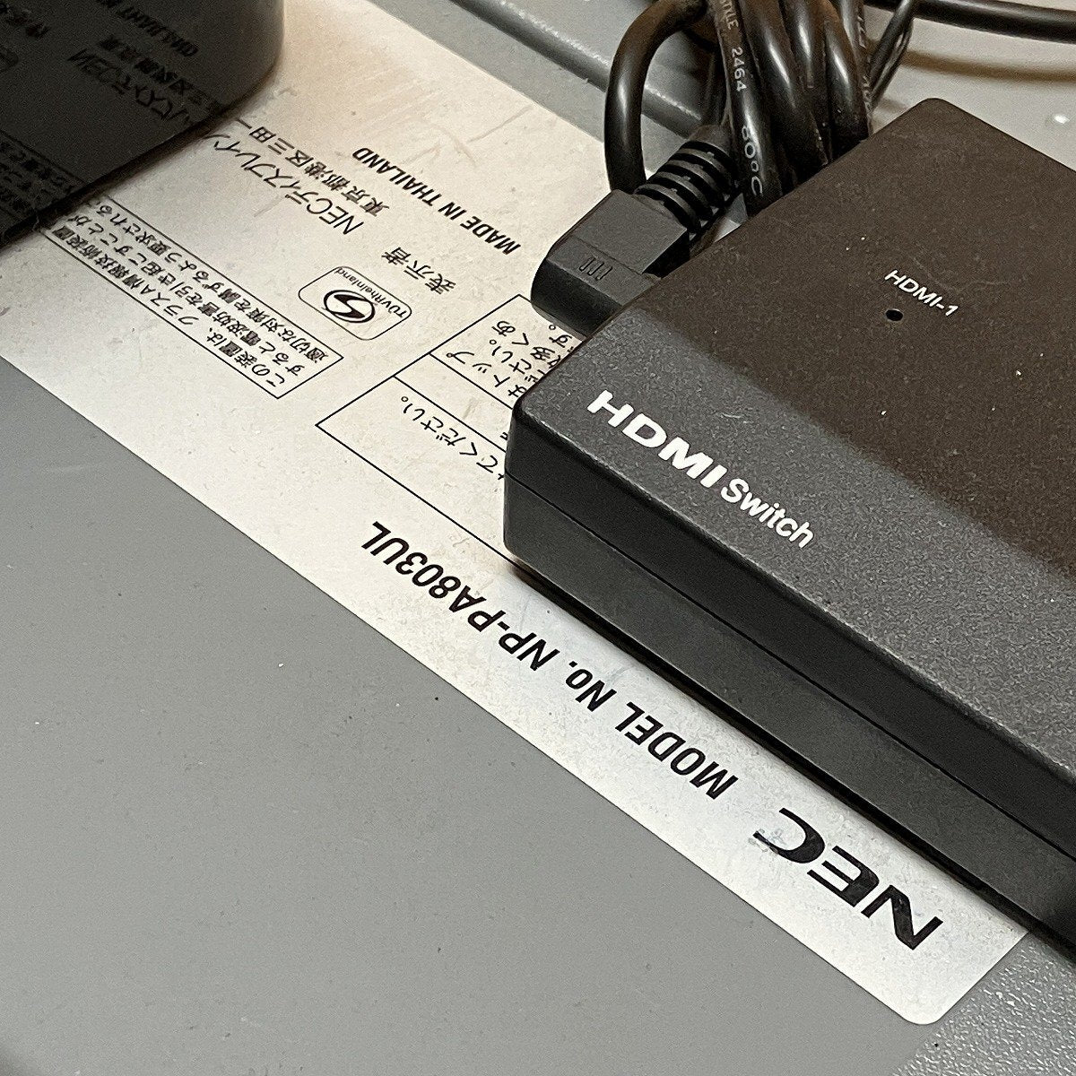 NEC AURORA NP-PA803ULJL Projector with BLE-170RW Screen [p1242345249]