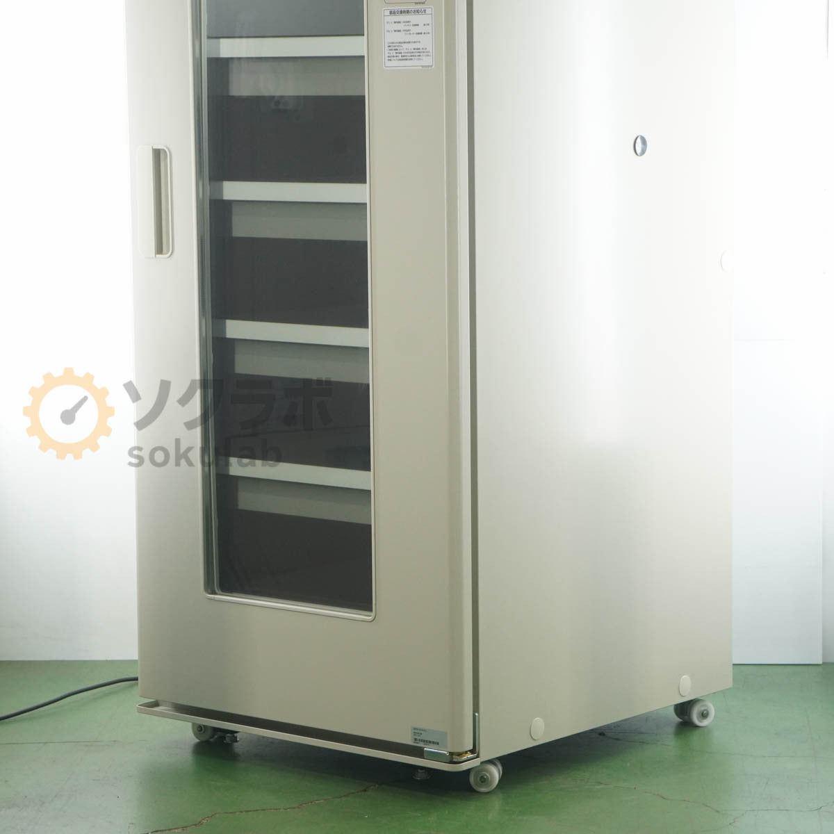 Panasonic MPR-721R-PJ Research Refrigerator 671L with Key [q1243146661]