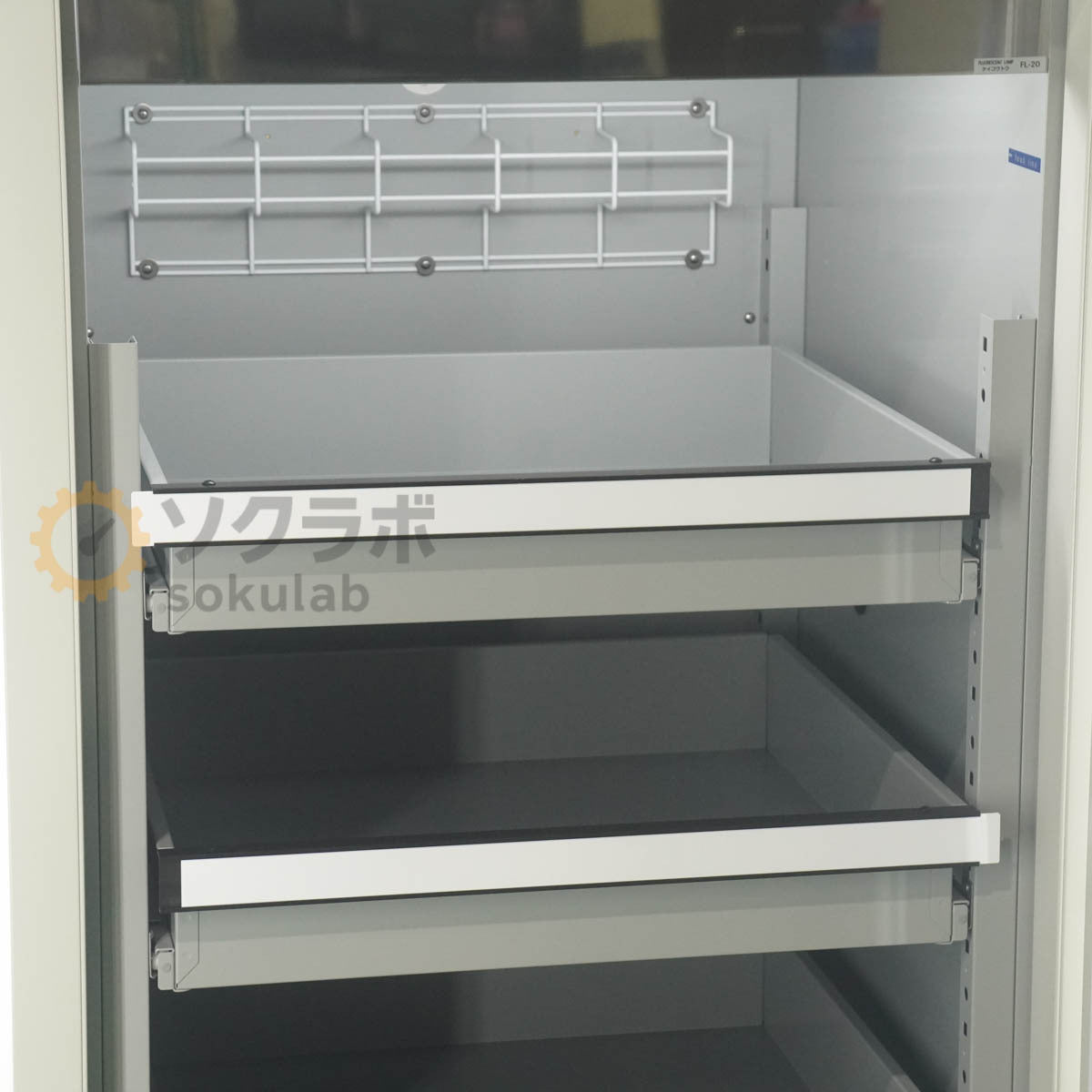 Panasonic MPR-721R-PJ Research Refrigerator 671L with Key [q1243146661]