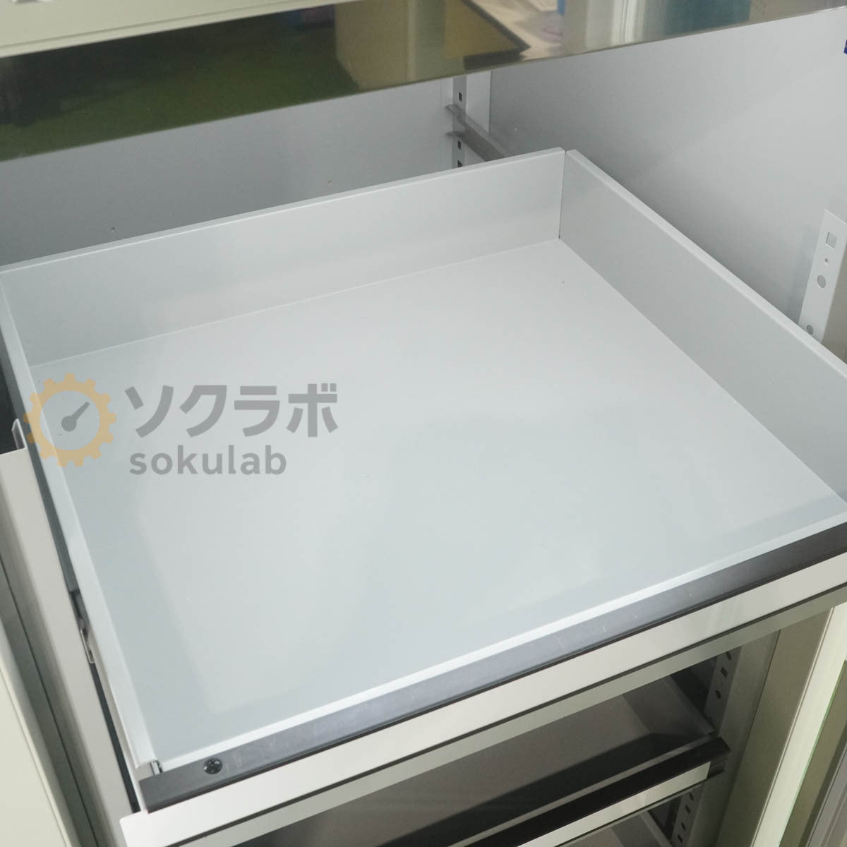Panasonic MPR-721R-PJ Research Refrigerator 671L with Key [q1243146661]