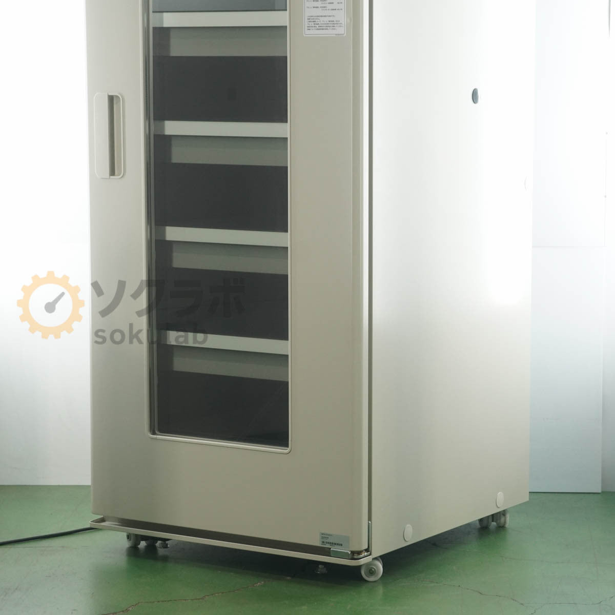 Panasonic MPR-721R-PJ Research Refrigerator 671L with Key [1243143139]