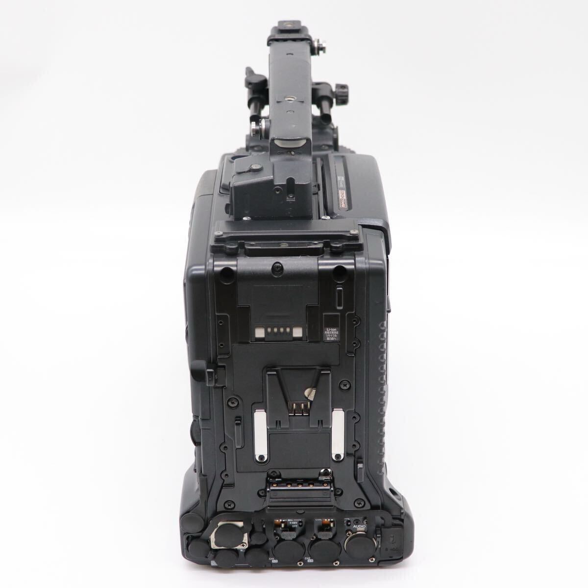 Sony XDCAM PDW-700 Camcorder with HDVF-20A Viewfinder and Hard Case [h1243196489]