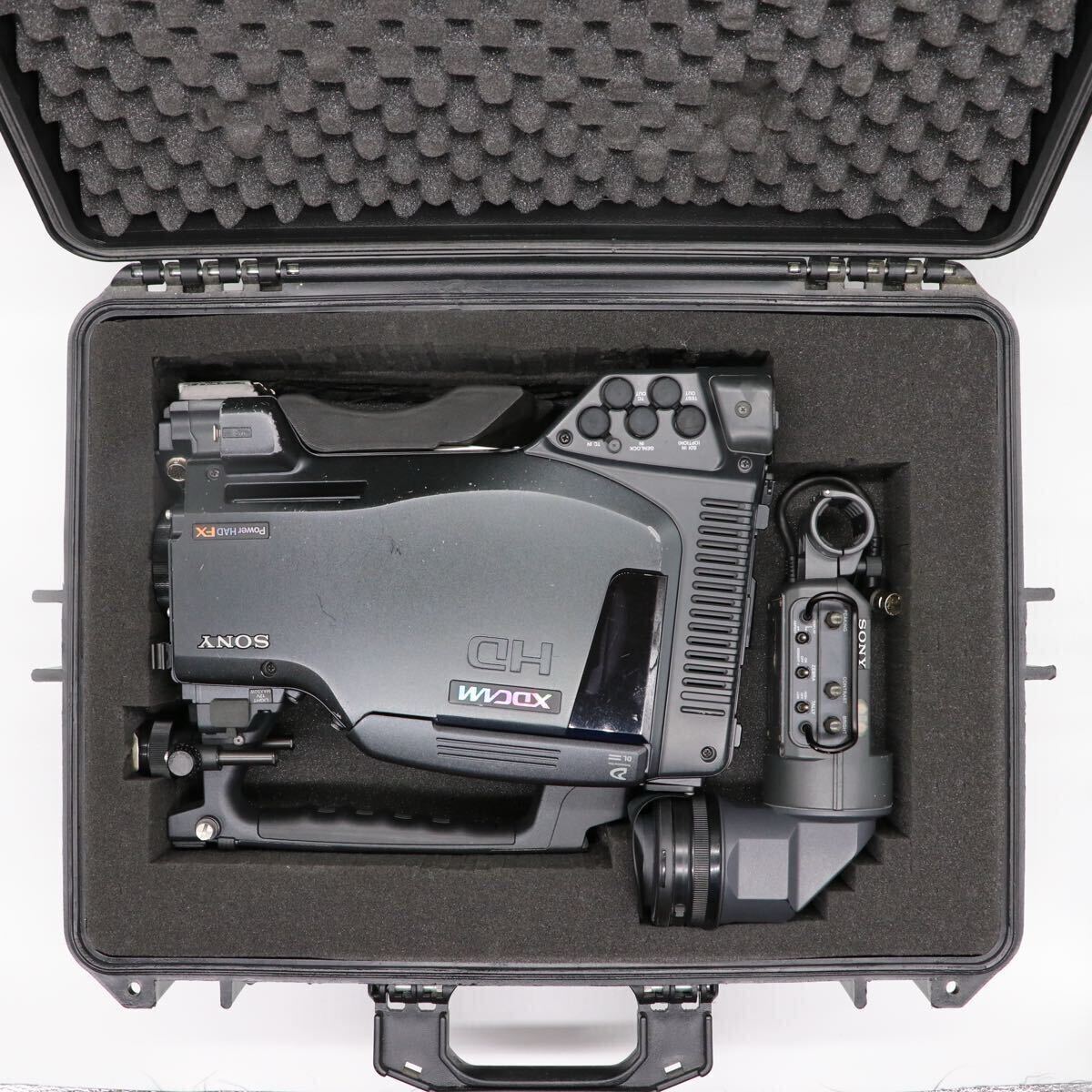 Sony XDCAM PDW-700 Camcorder with HDVF-20A Viewfinder and Hard Case [h1243196489]