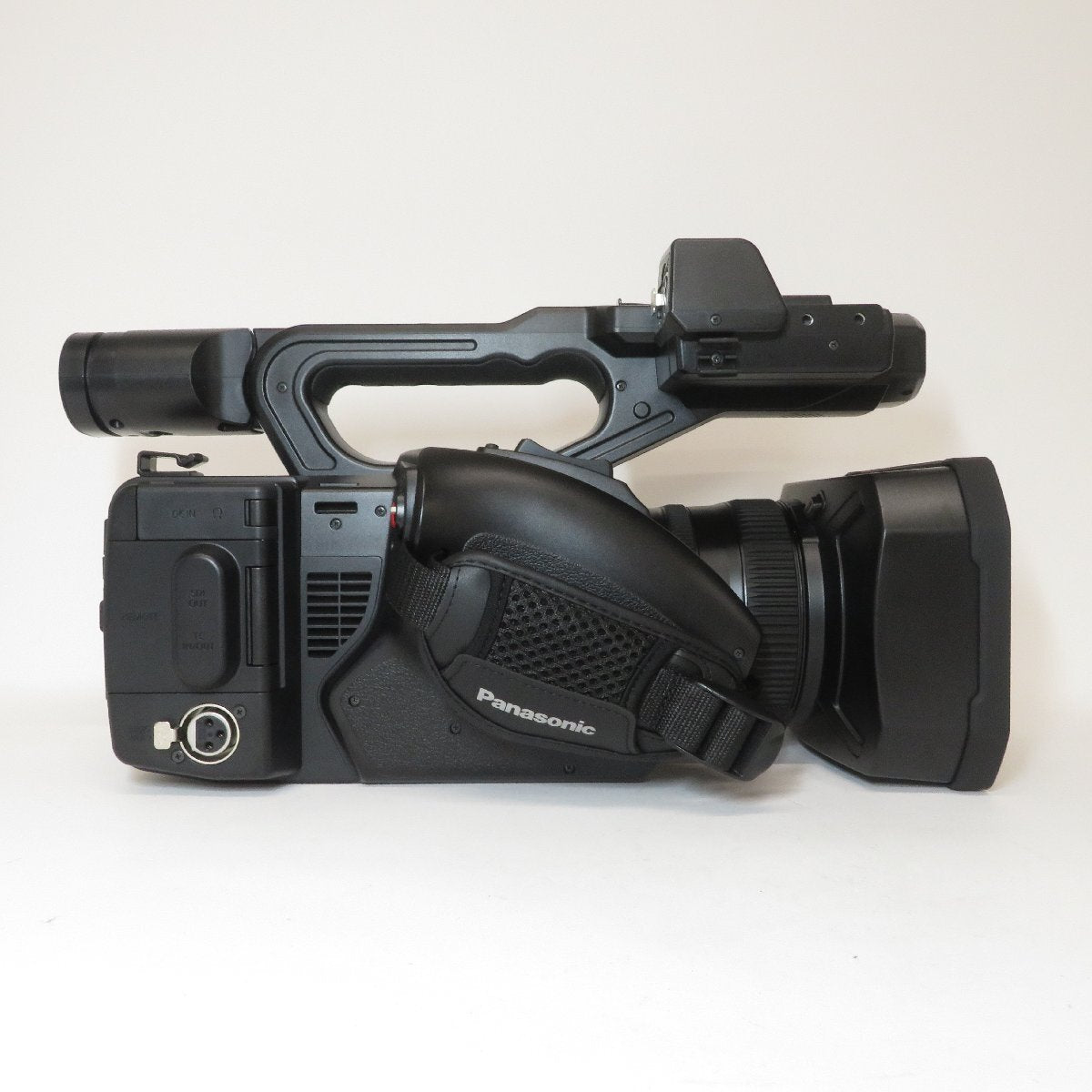 Panasonic HC-X2 with ZOOM M3 MicTrak Professional Camera [h1243287018]