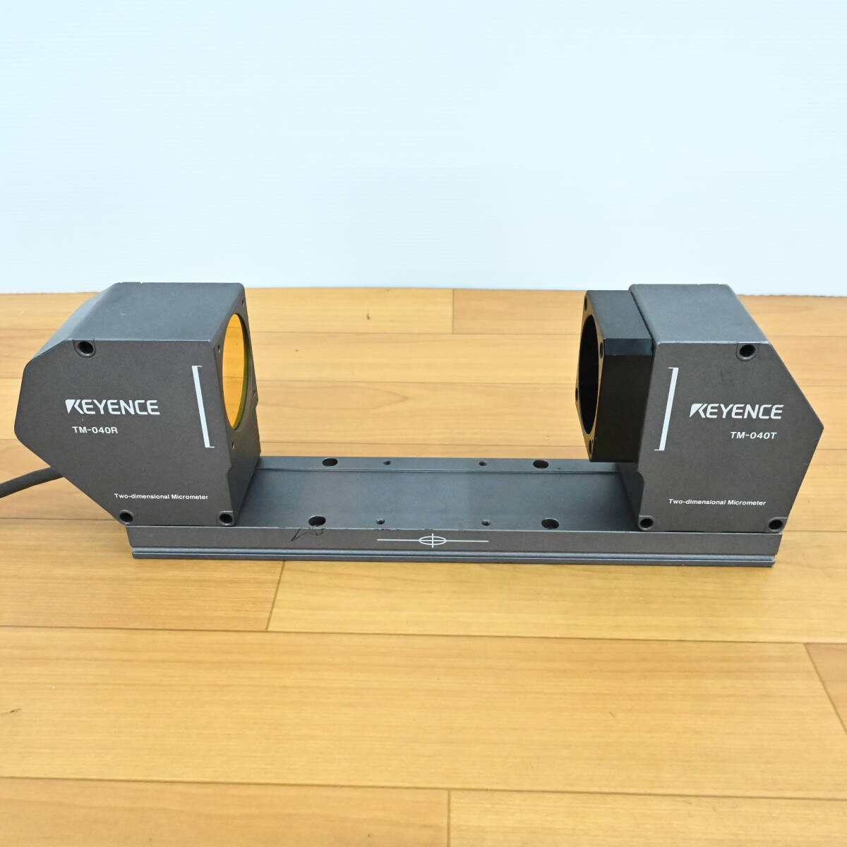 Keyence TM-040 (T+R) Used Equipment [s1244197076]