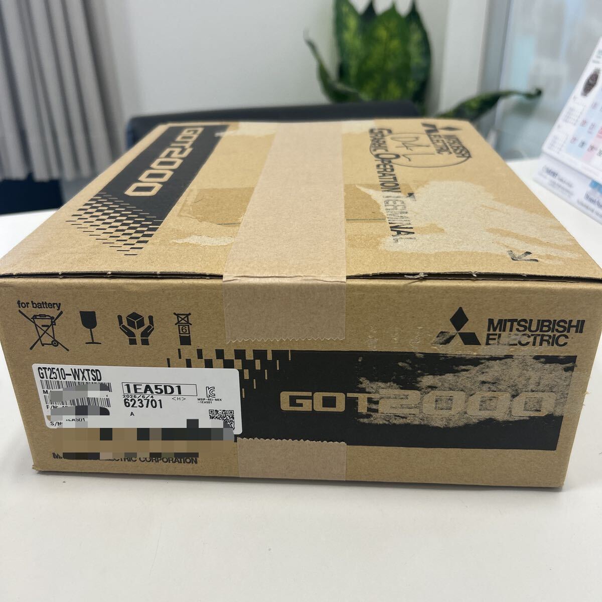 Mitsubishi Electric GT2510-WXTSD Display Unit (open box) [m1244757452]