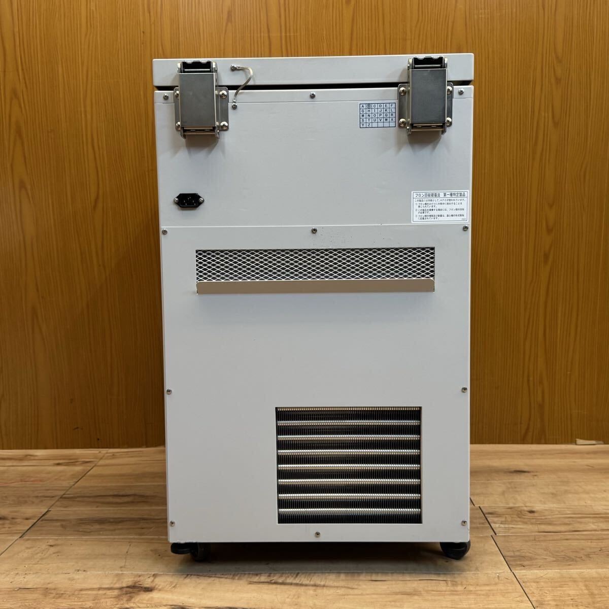 KUBOTA 5922 Universal Cooling Centrifuge 15000rpm 100V [d1244760403]