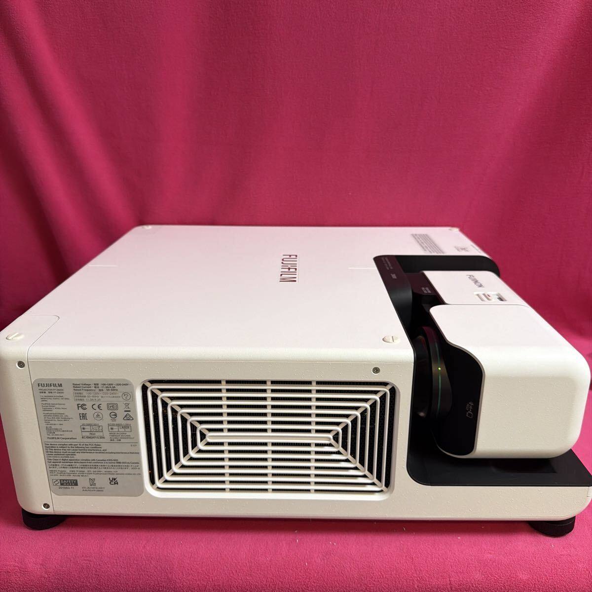 FUJIFILM FP-Z8000 Projector [o1244803511]