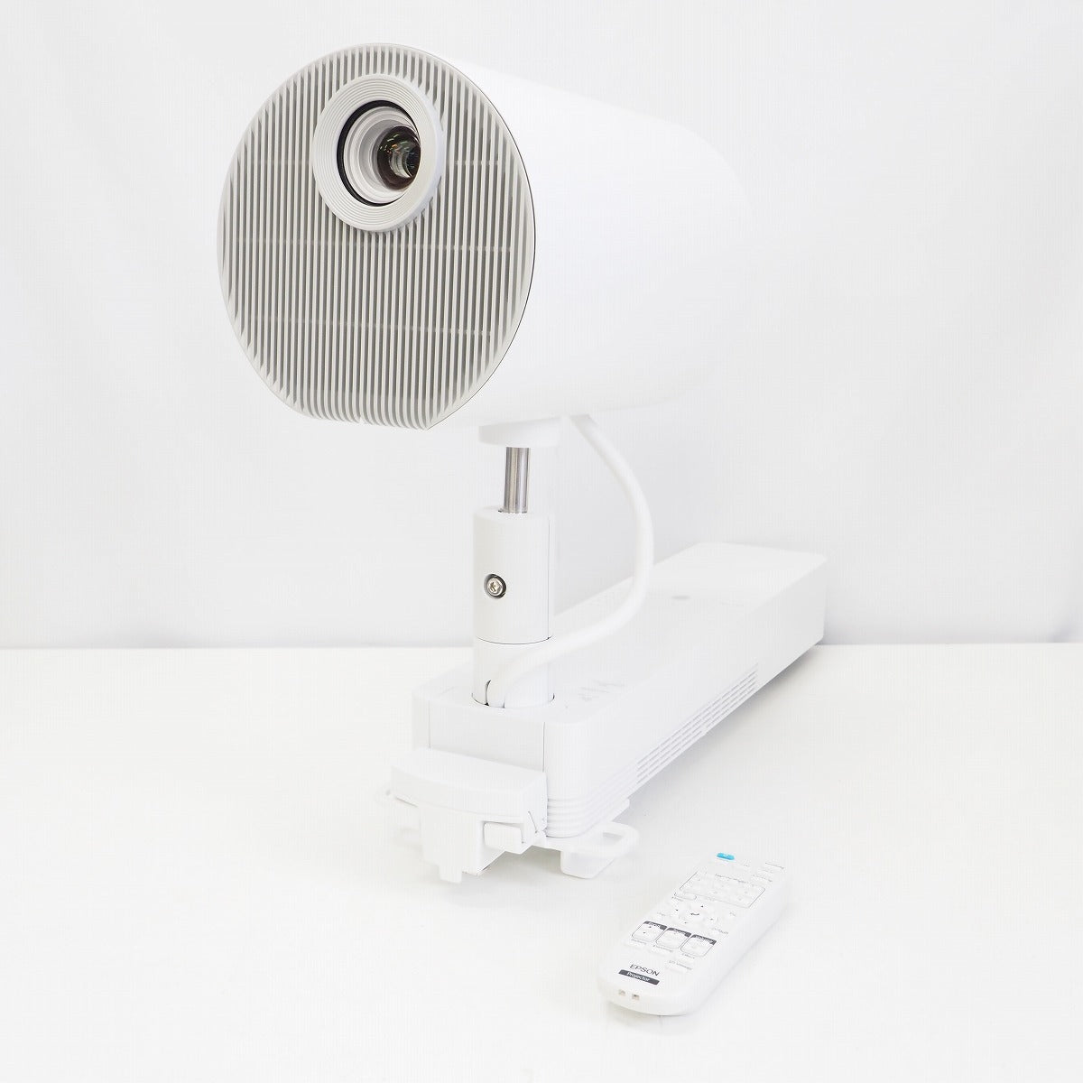 Epson EV-110 Projector 2200lm with ELPMB66W Mounting Bracket [s1244925435]